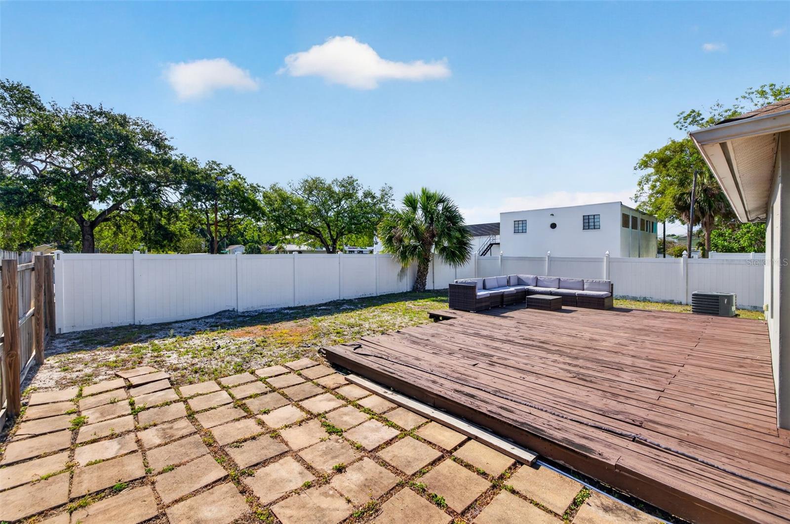 5801 N MIAMI PL