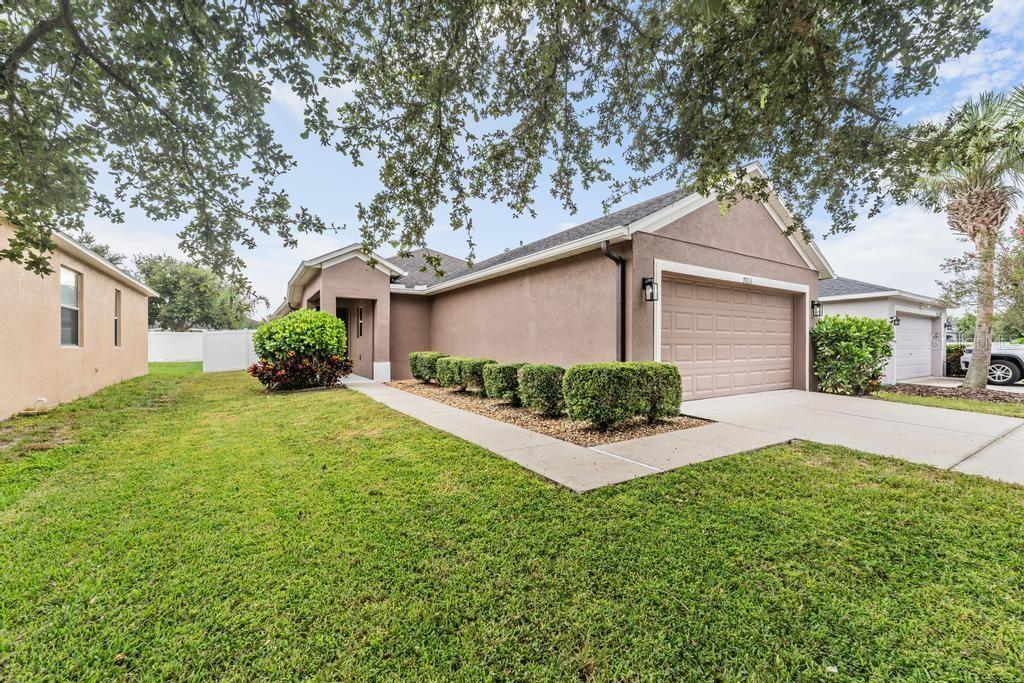 7013 FOREST MERE DR