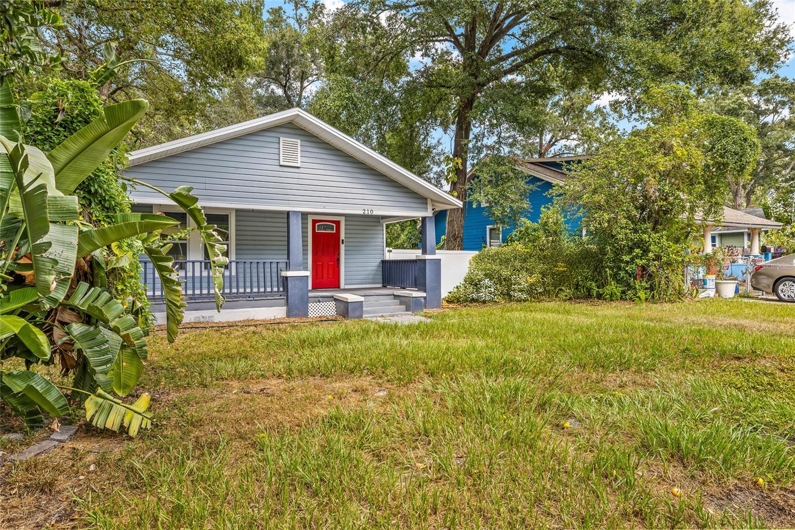 210 E CLUSTER AVE