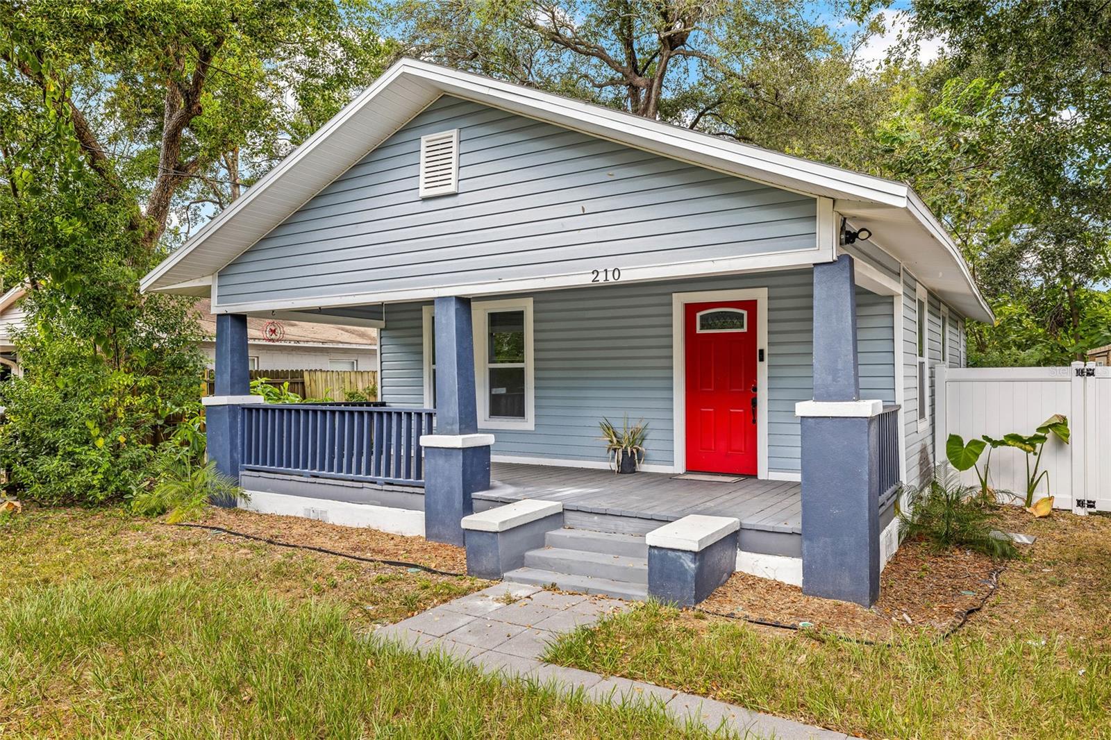 210 E CLUSTER AVE