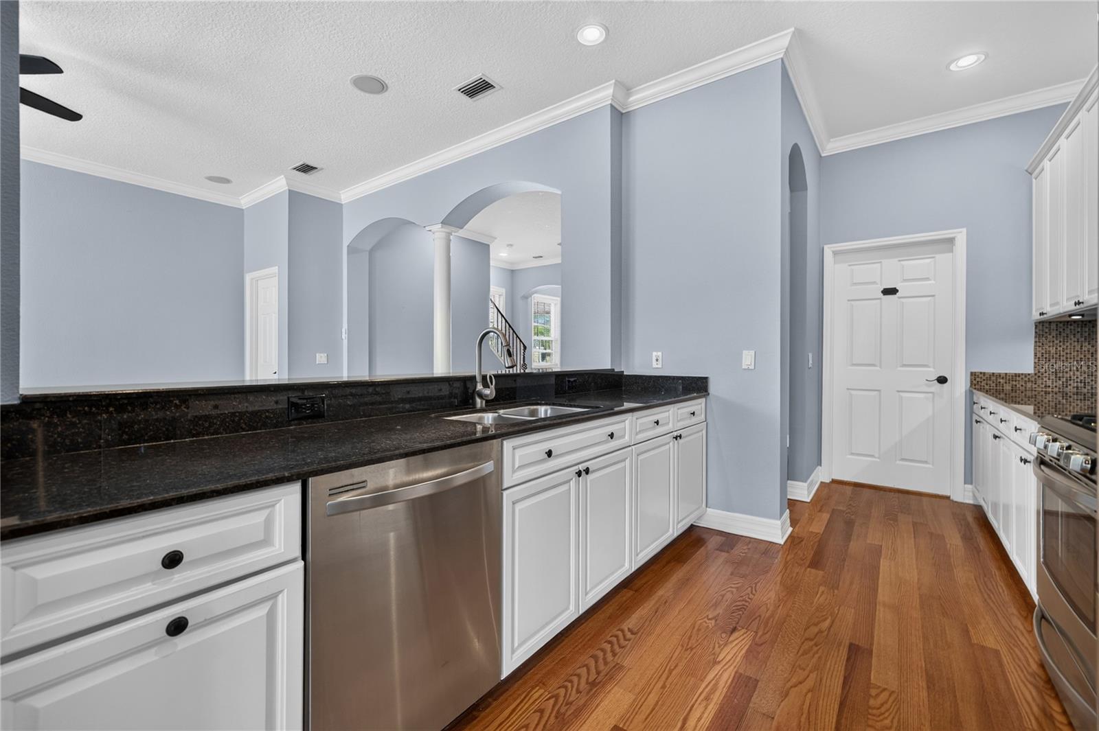 2908 HANSEN MANOR LN
