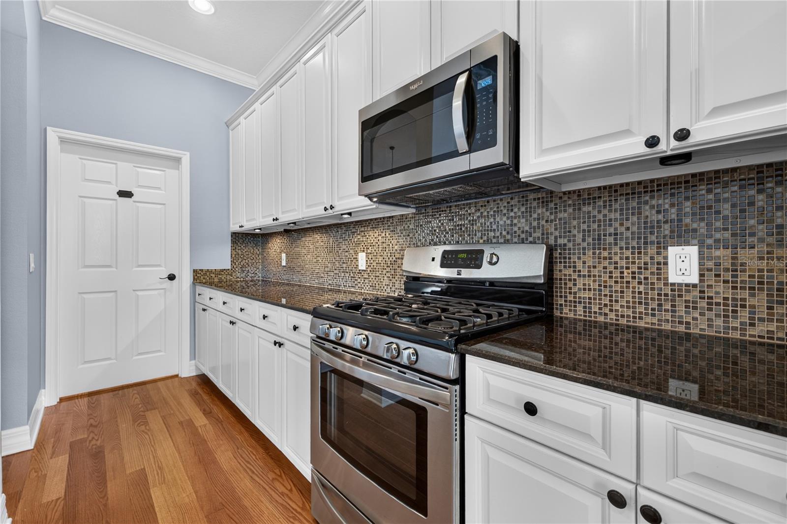 2908 HANSEN MANOR LN