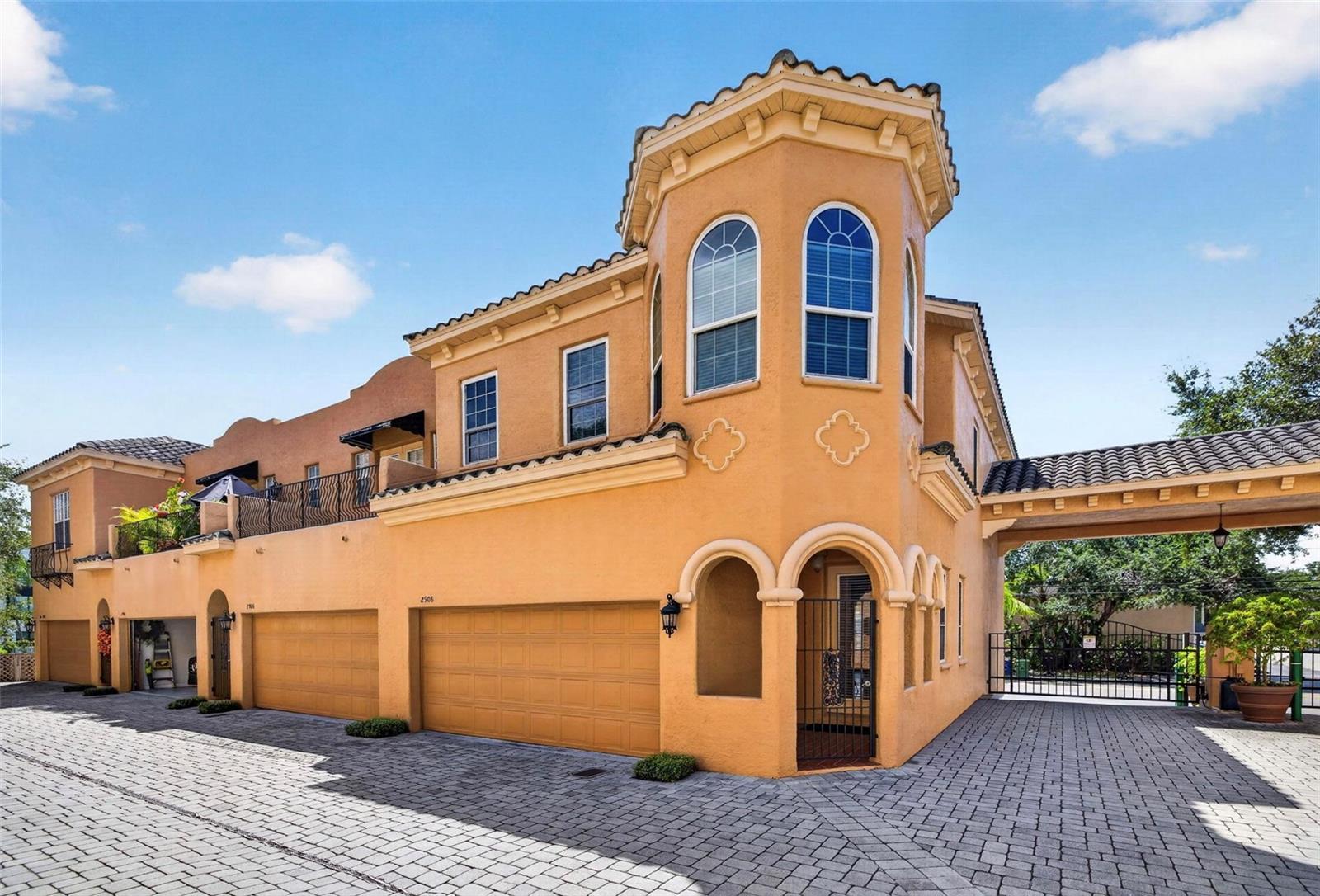 2908 HANSEN MANOR LN