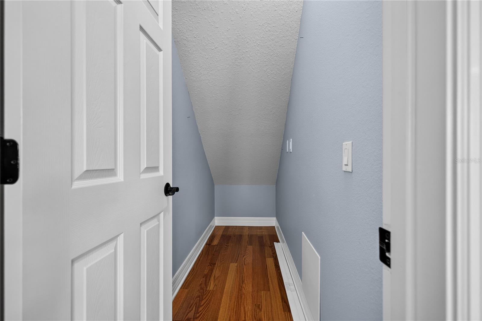 2908 HANSEN MANOR LN