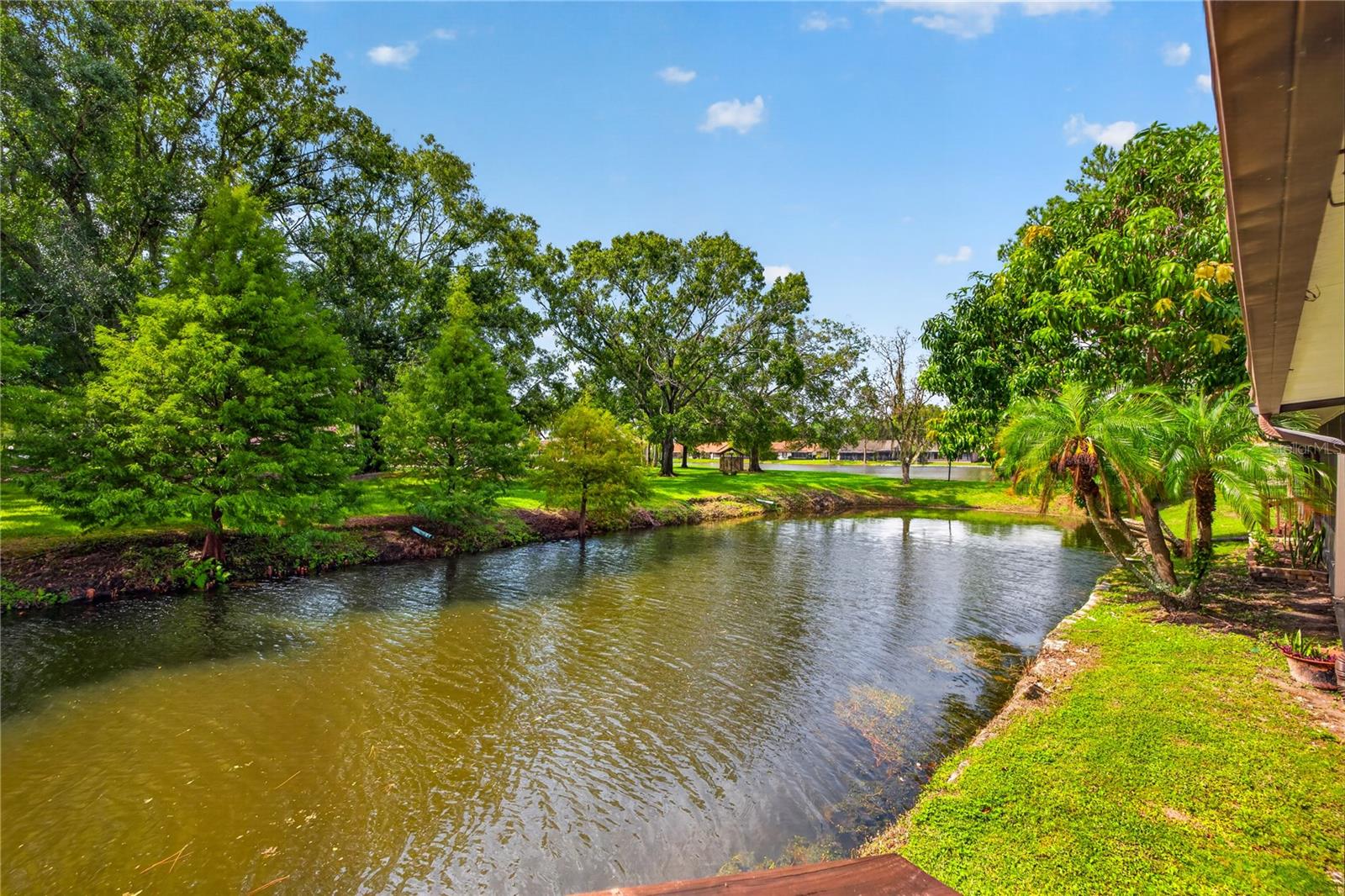 4004 SHORESIDE CIR