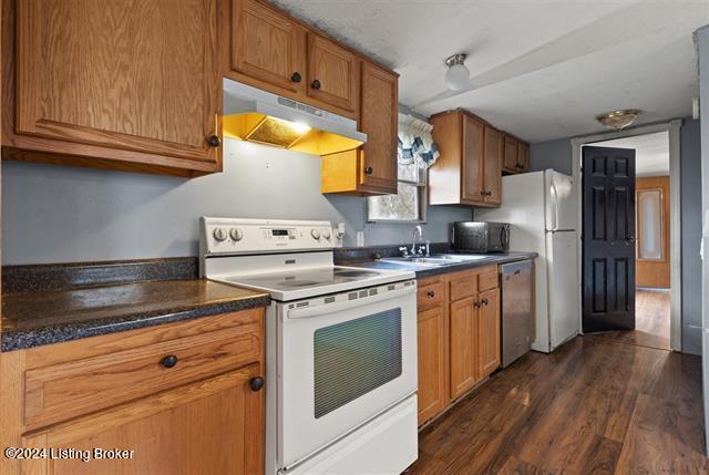 506 Stone Hill Rd