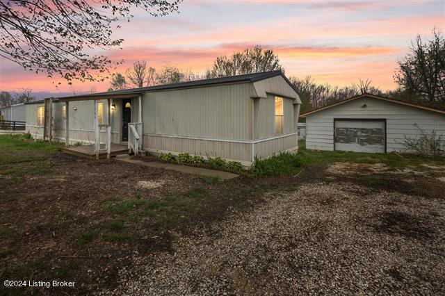 506 Stone Hill Rd