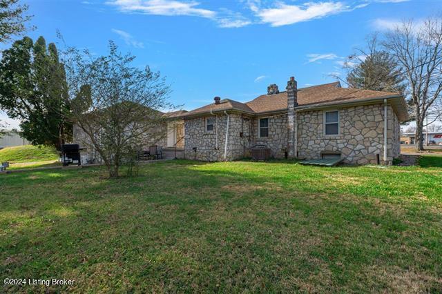 1430 HWY 259 N
