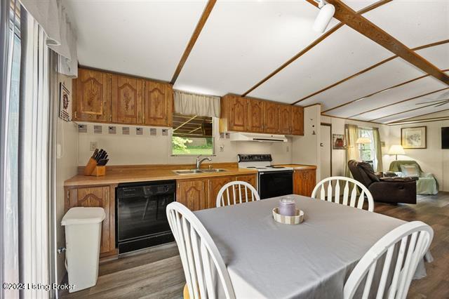 509 Lakeshore Dr