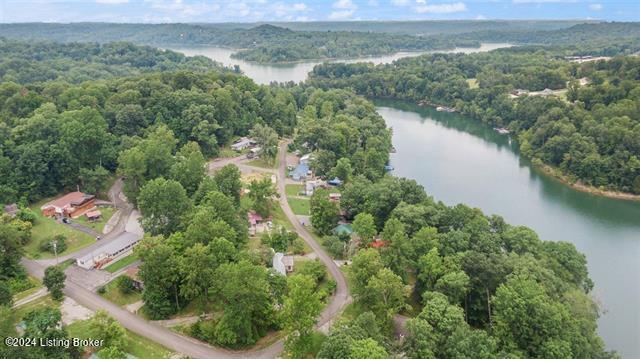 509 Lakeshore Dr