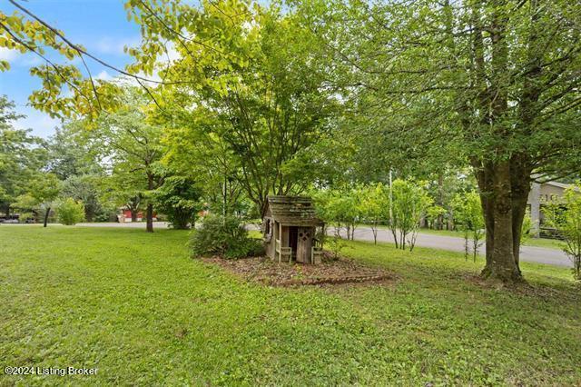 509 Lakeshore Dr