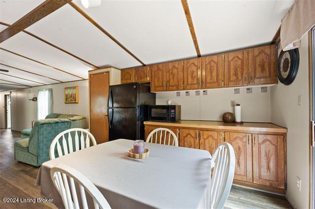 509 Lakeshore Dr