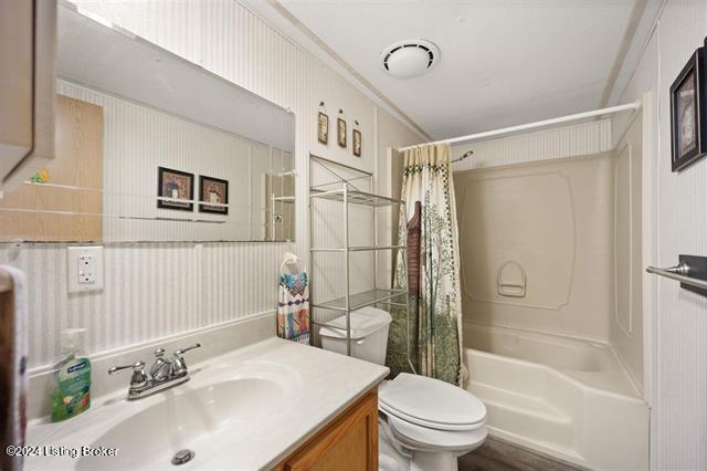 509 Lakeshore Dr