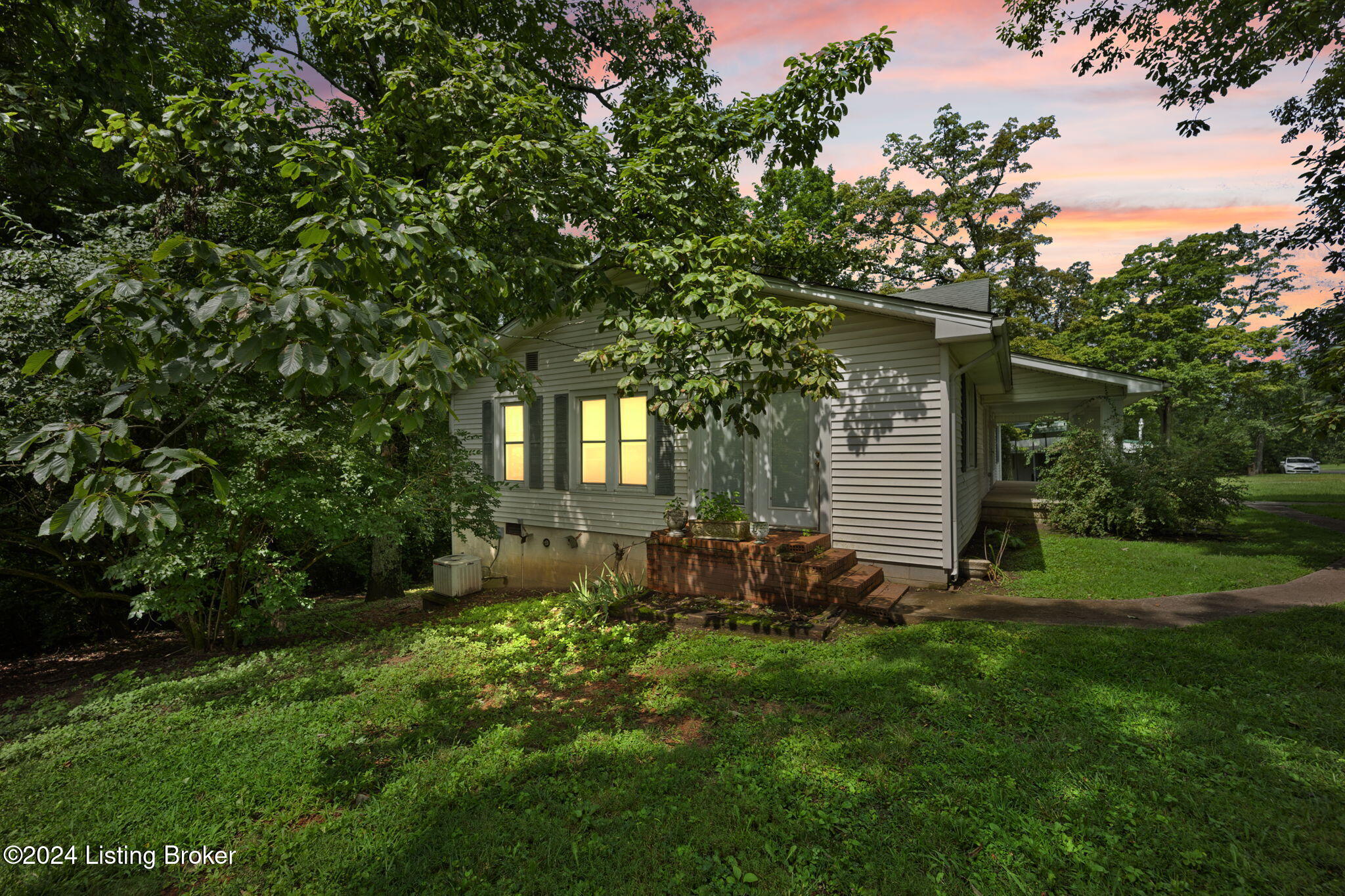 905 Morgantown Rd