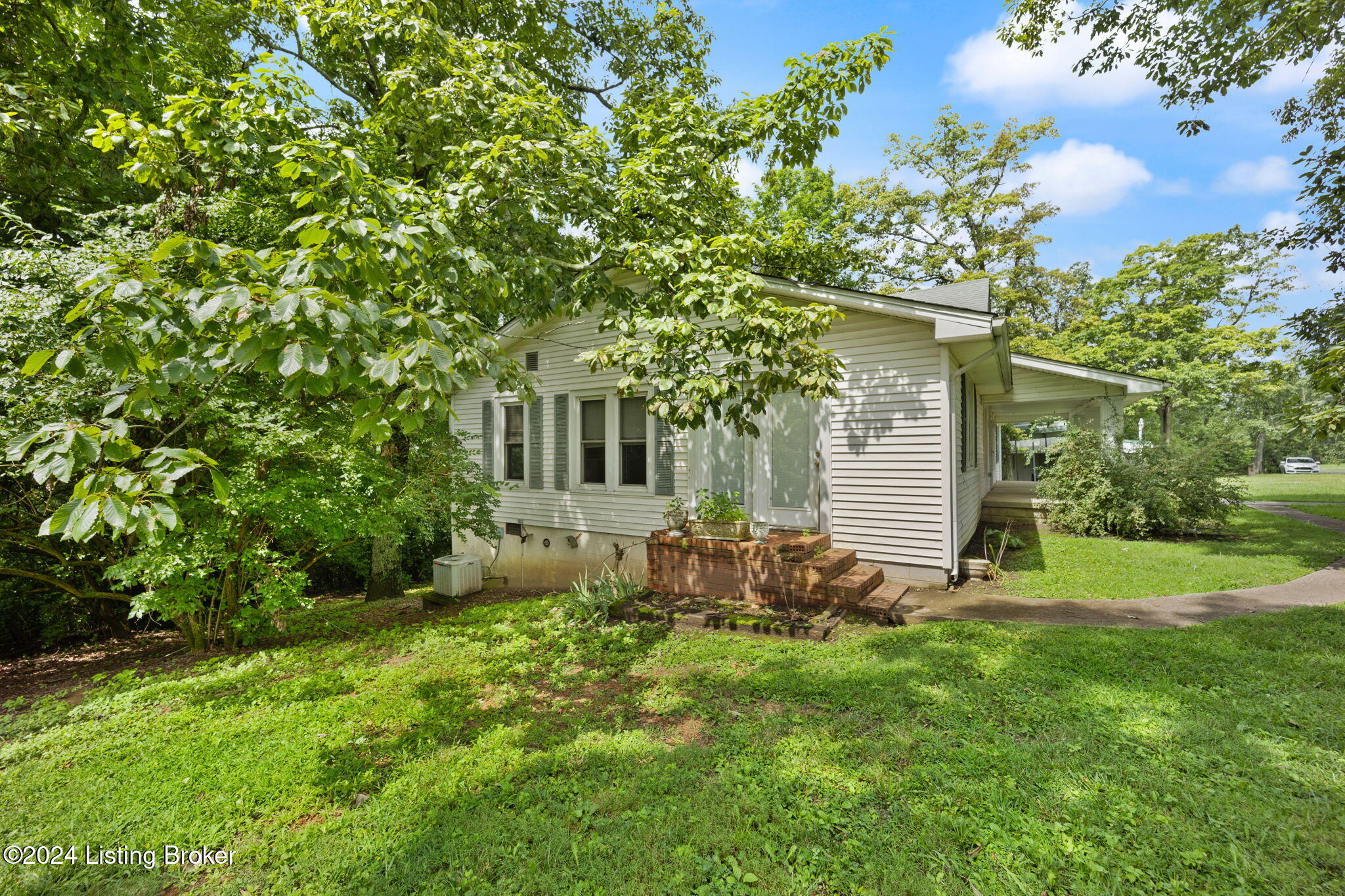 905 Morgantown Rd