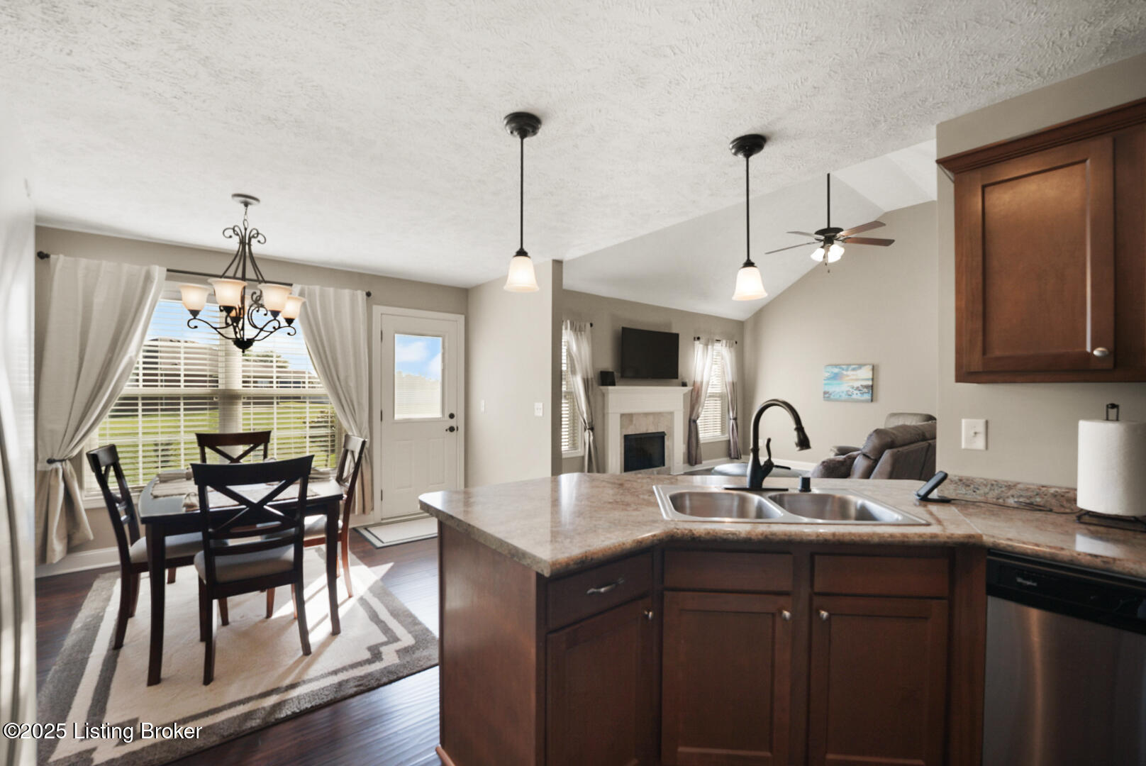 3036 Wyatt Dr