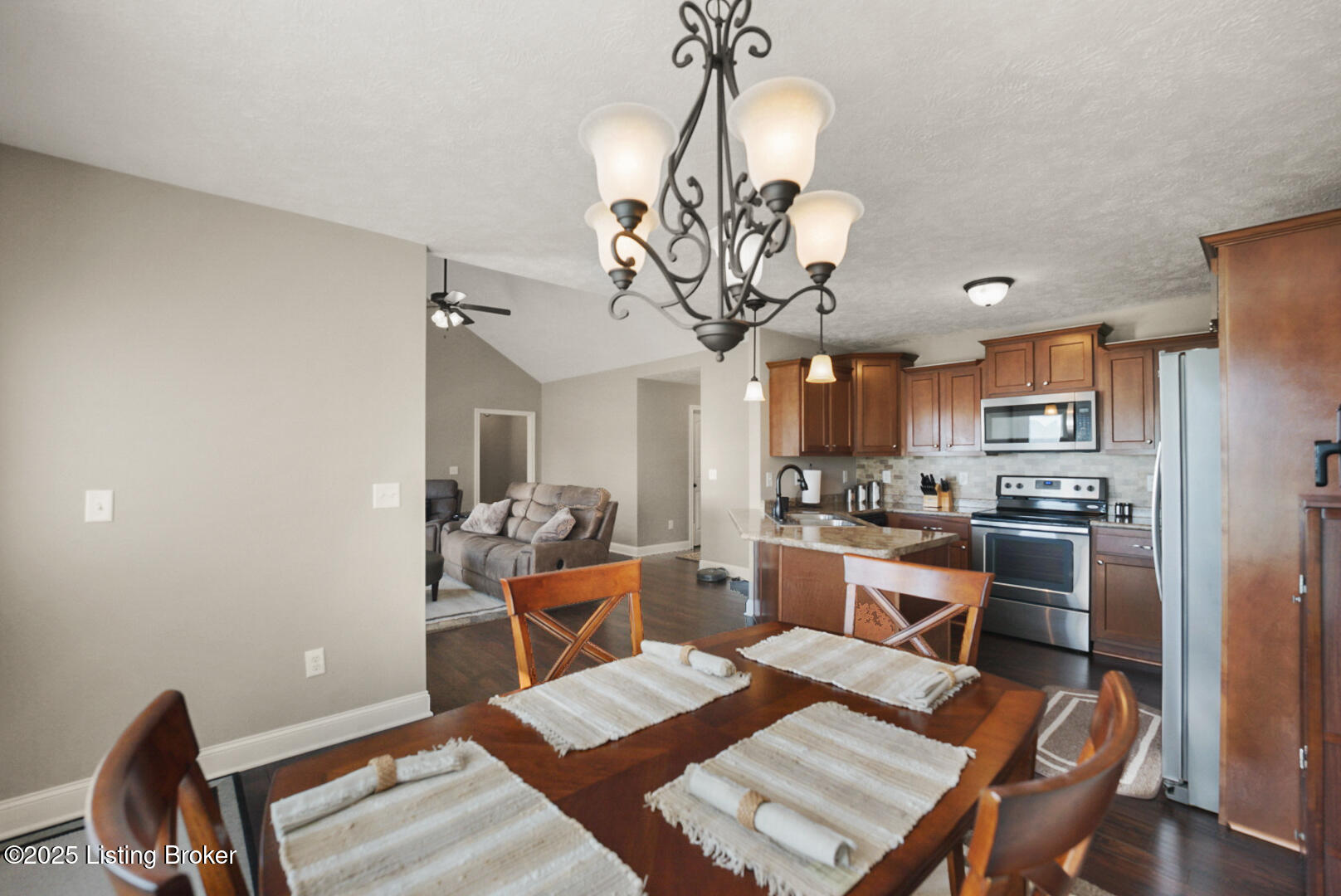 3036 Wyatt Dr