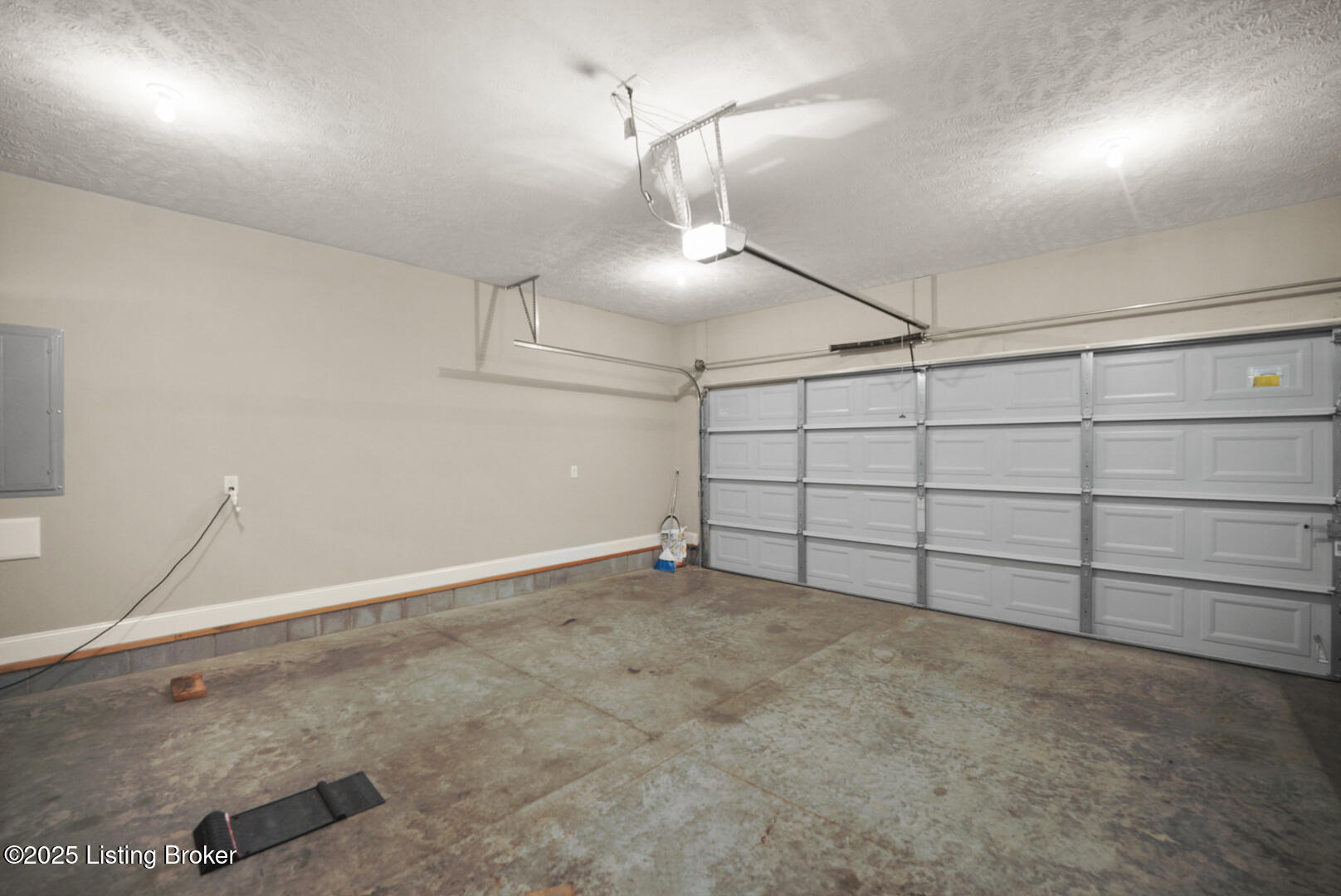 3036 Wyatt Dr