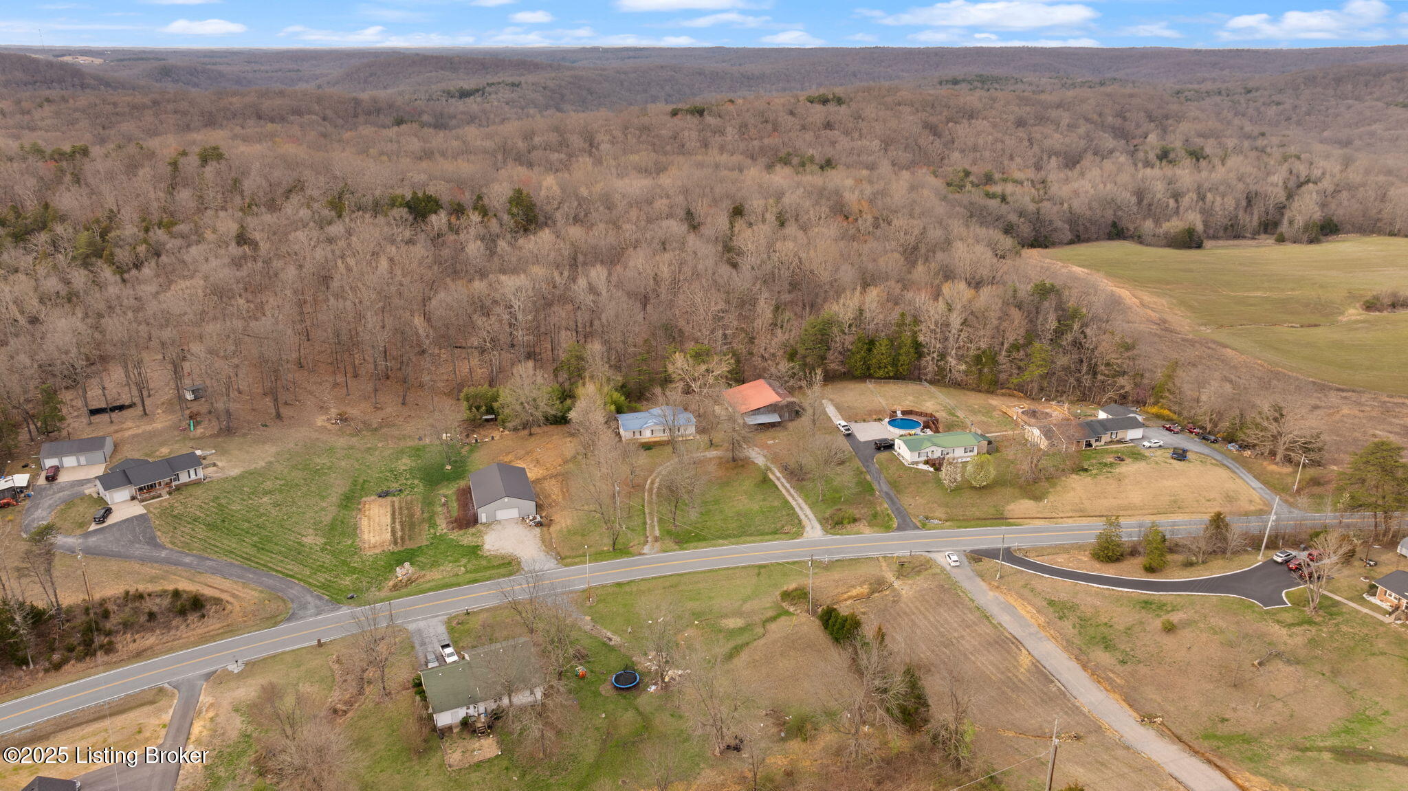 820 Mammoth Cave Rd