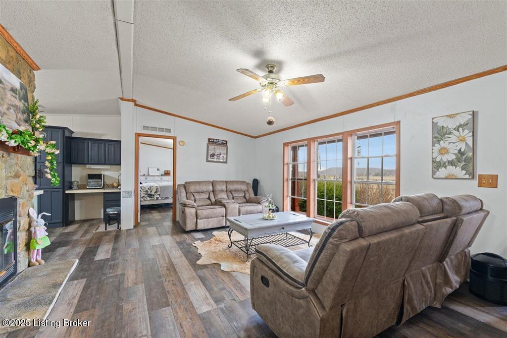 1908 Blue Level Rd