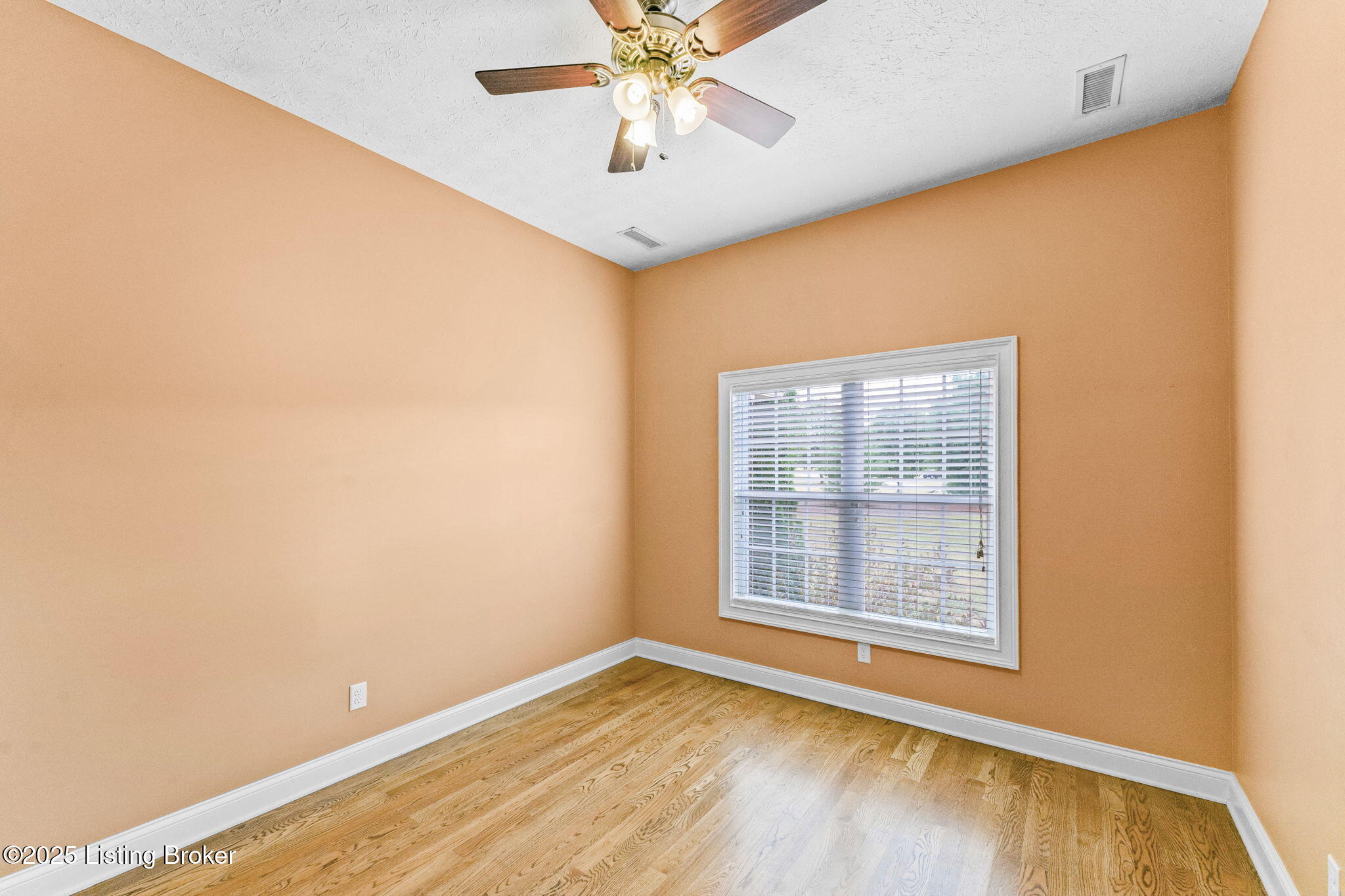 136 Judith Ln
