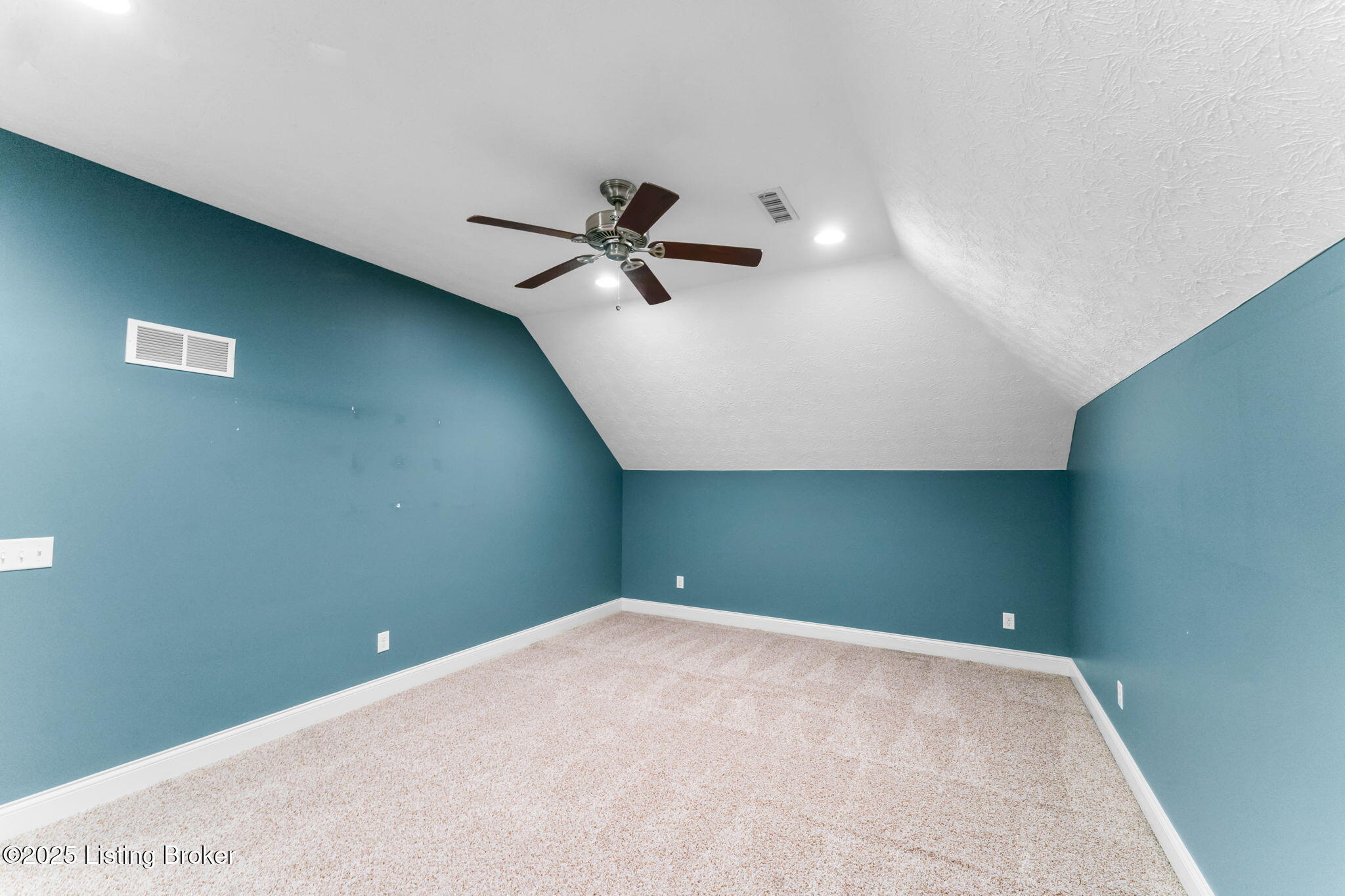 136 Judith Ln