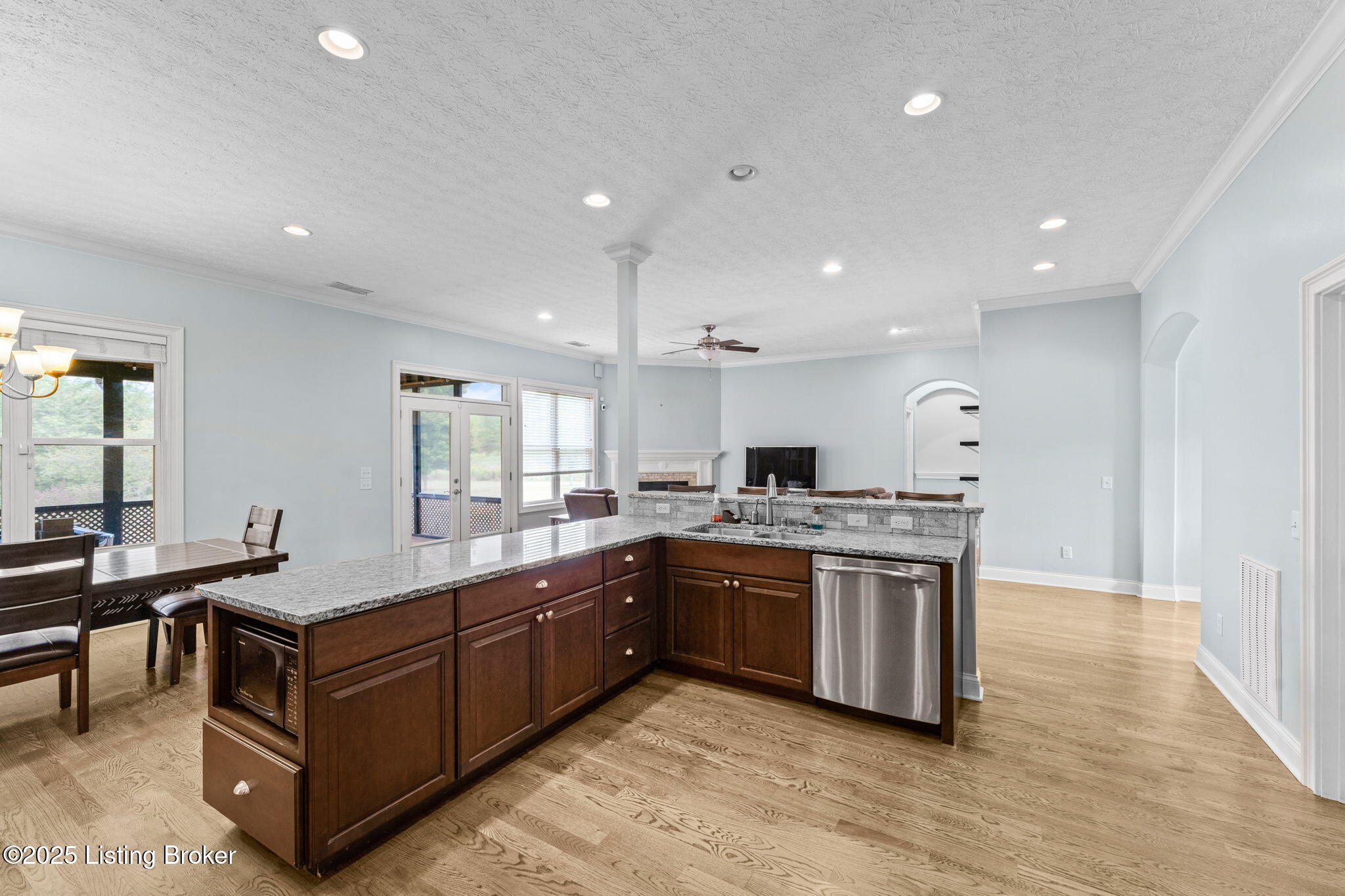 136 Judith Ln