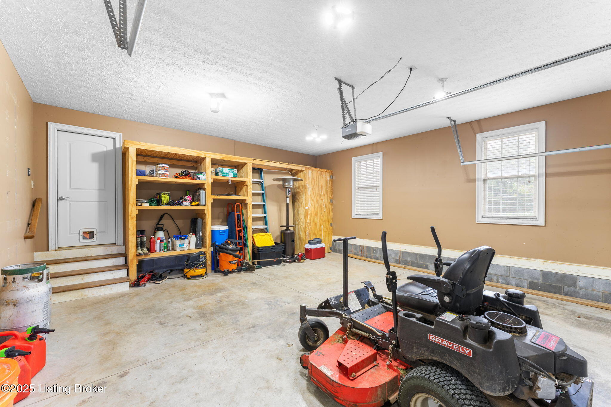 136 Judith Ln
