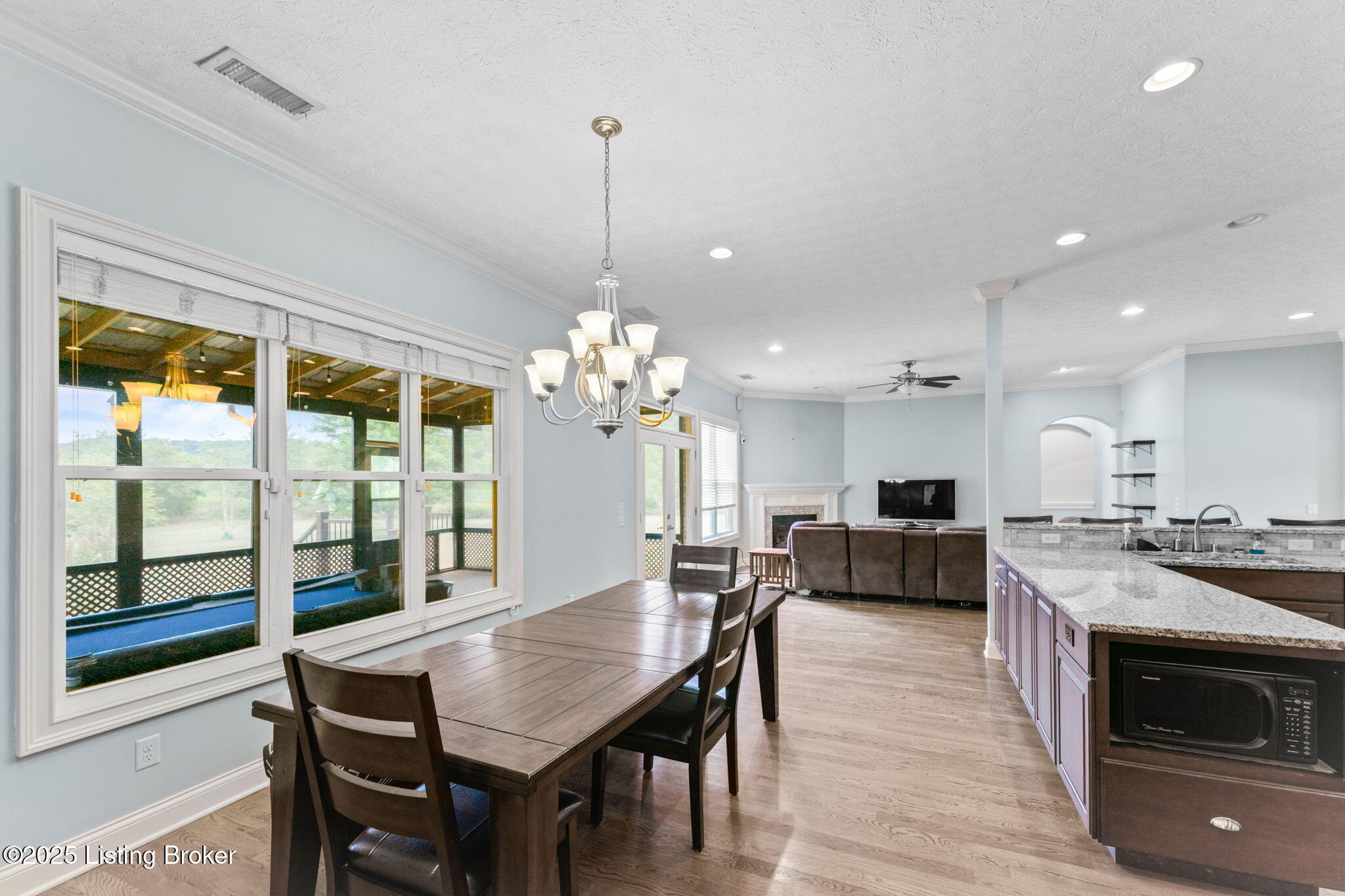 136 Judith Ln