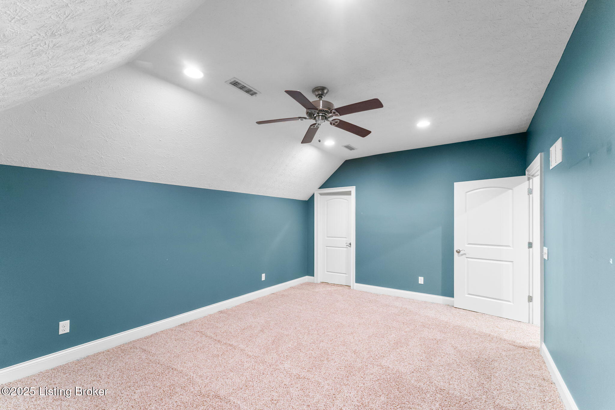 136 Judith Ln