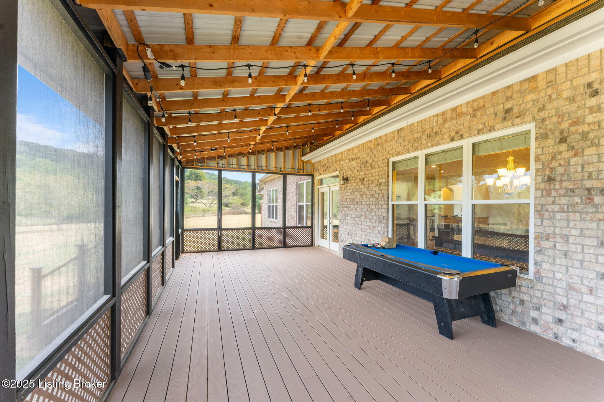 136 Judith Ln