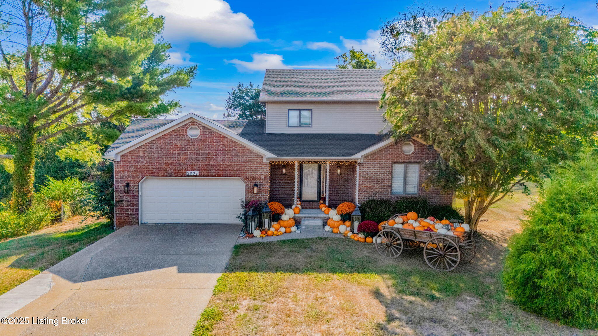 2908 Carriage Hill Dr