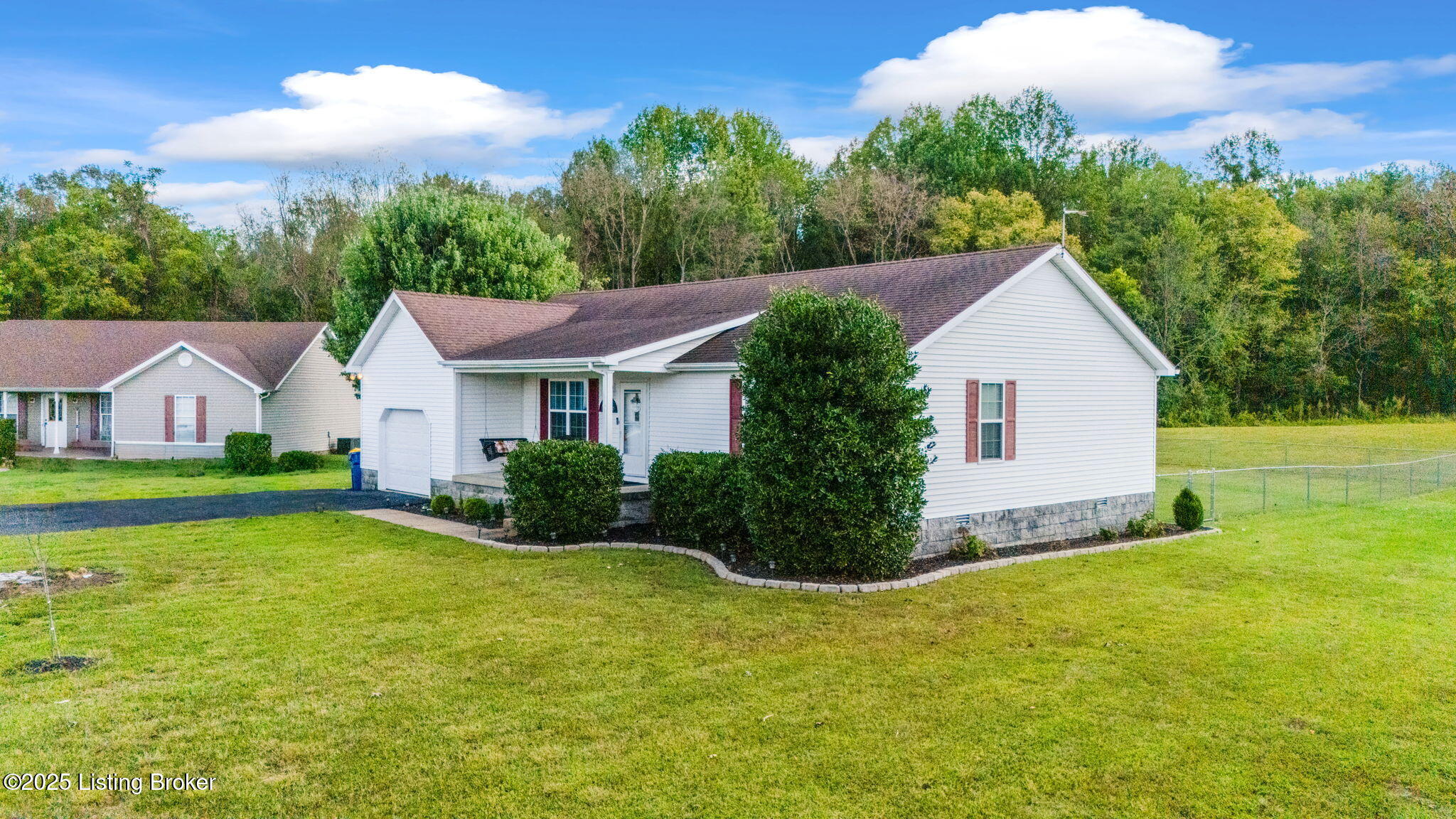 60 Gateway Ct