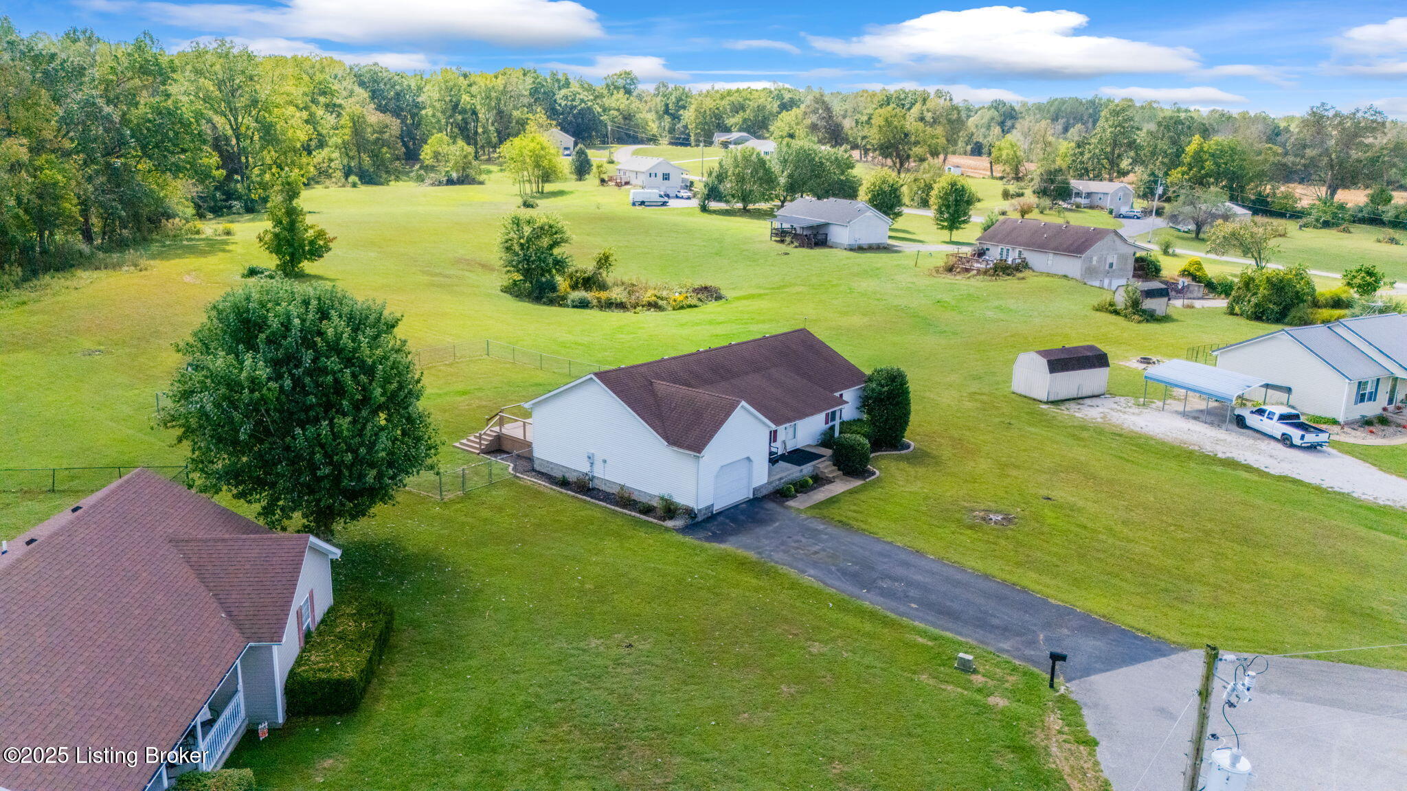 60 Gateway Ct