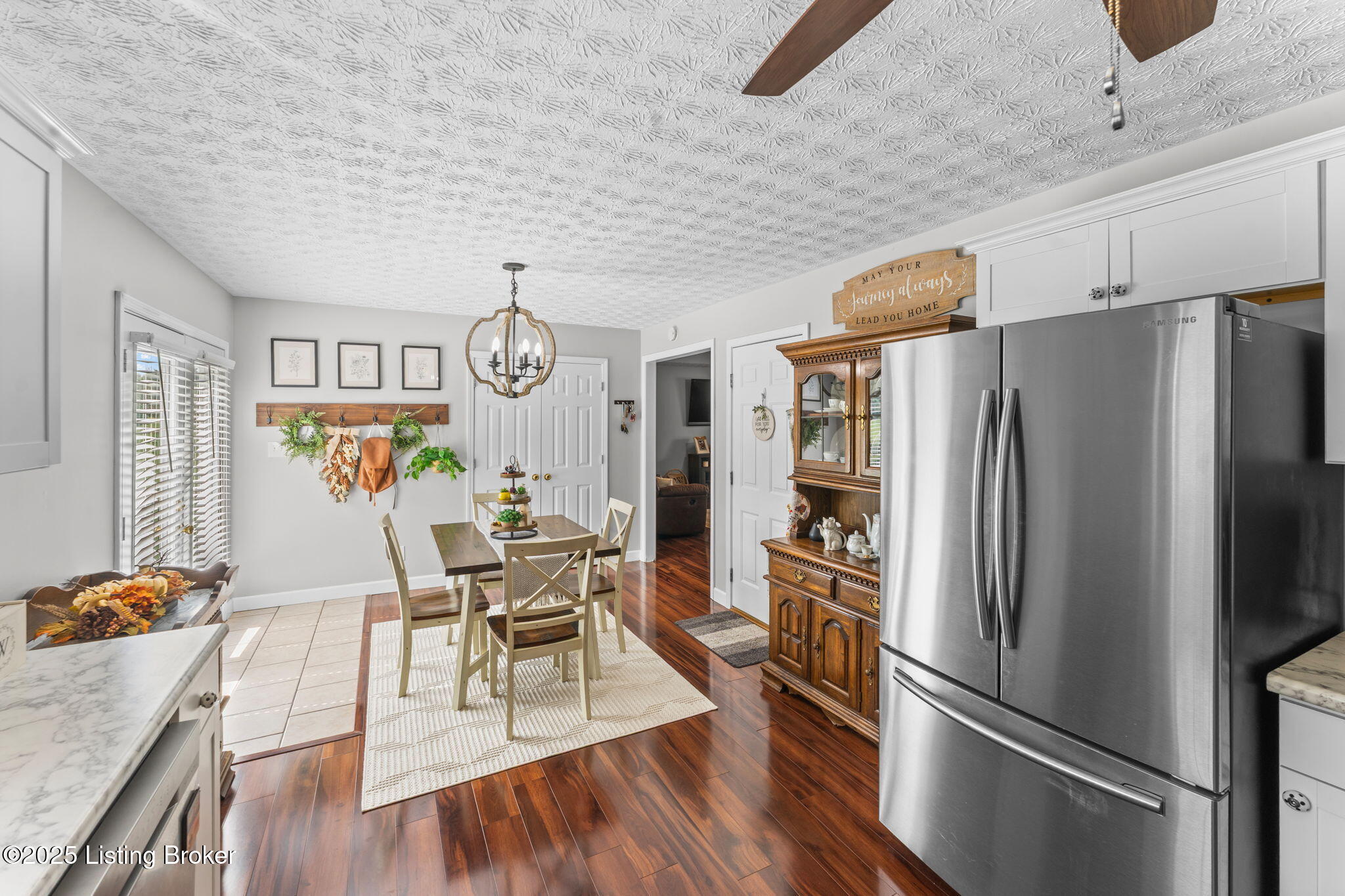 60 Gateway Ct