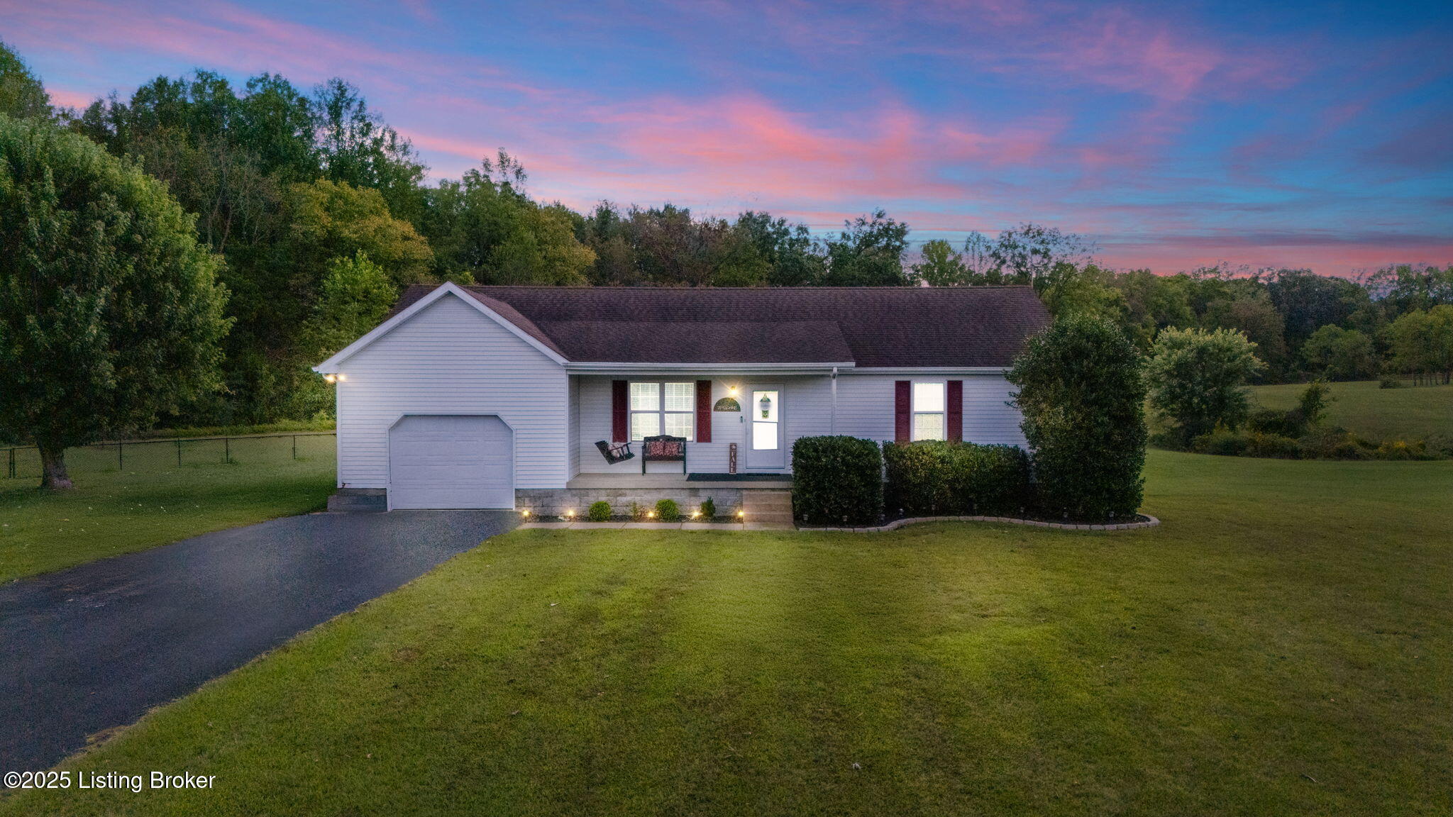 60 Gateway Ct