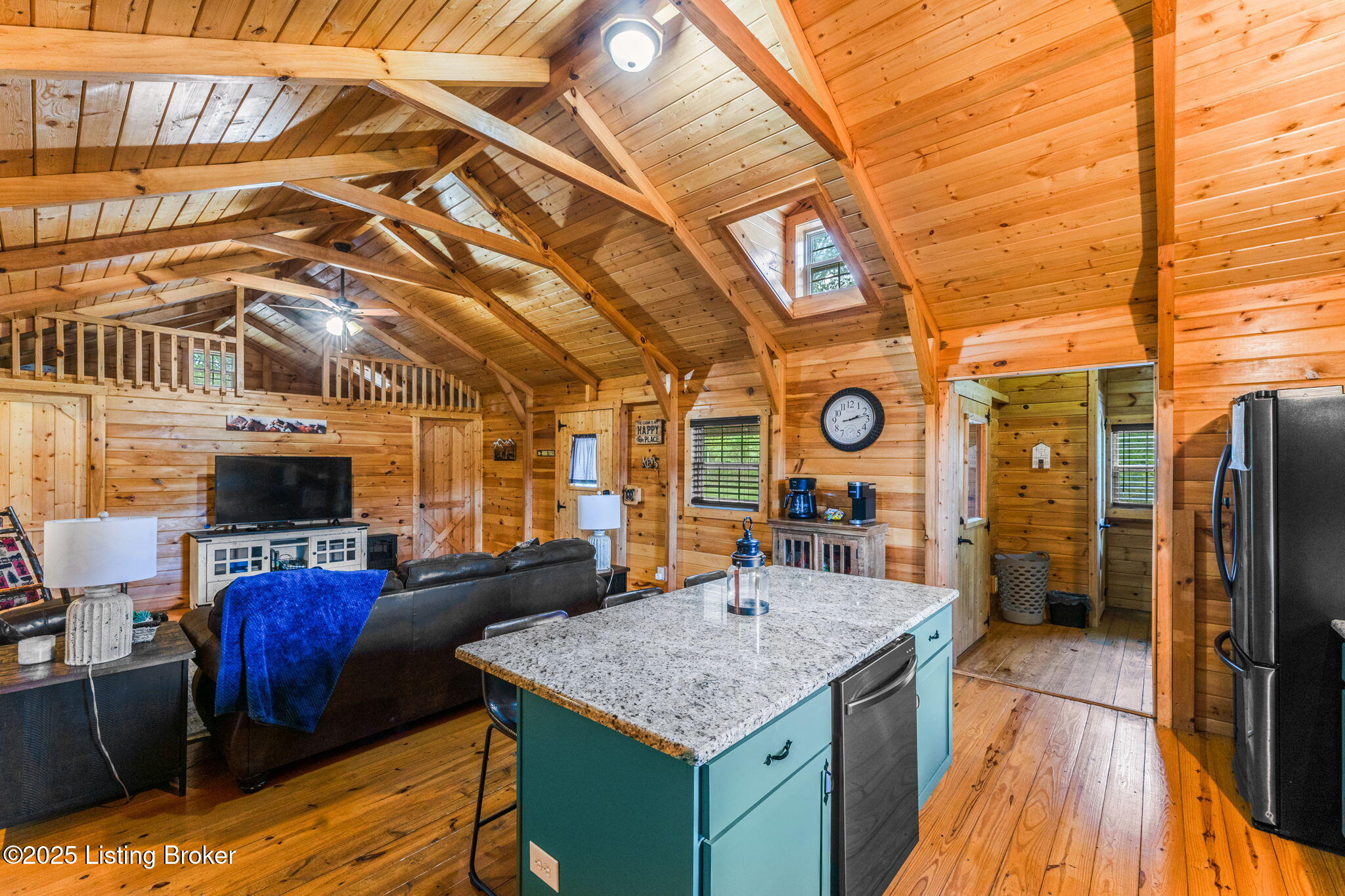 303 Payton Hollow Rd