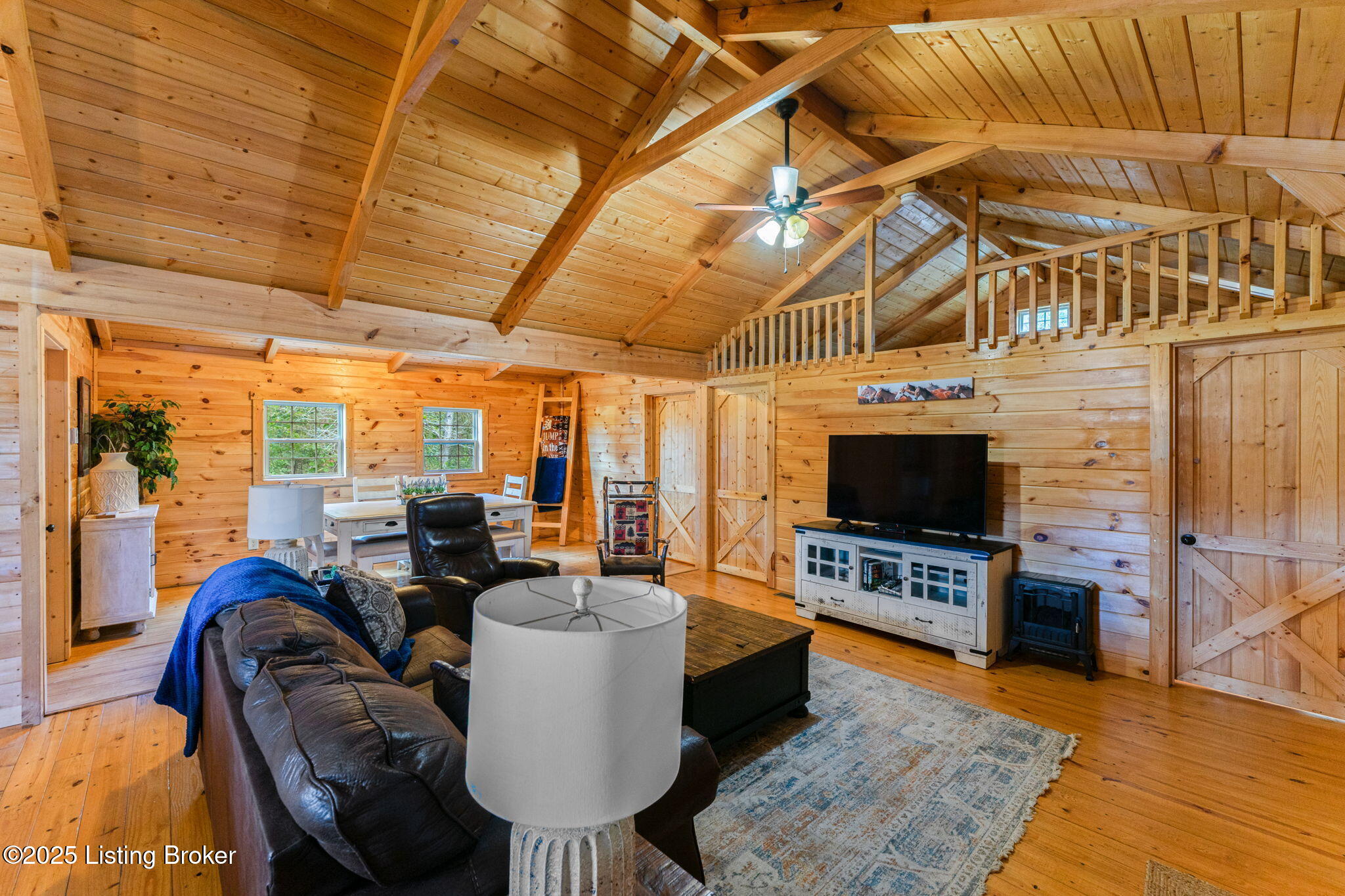 303 Payton Hollow Rd