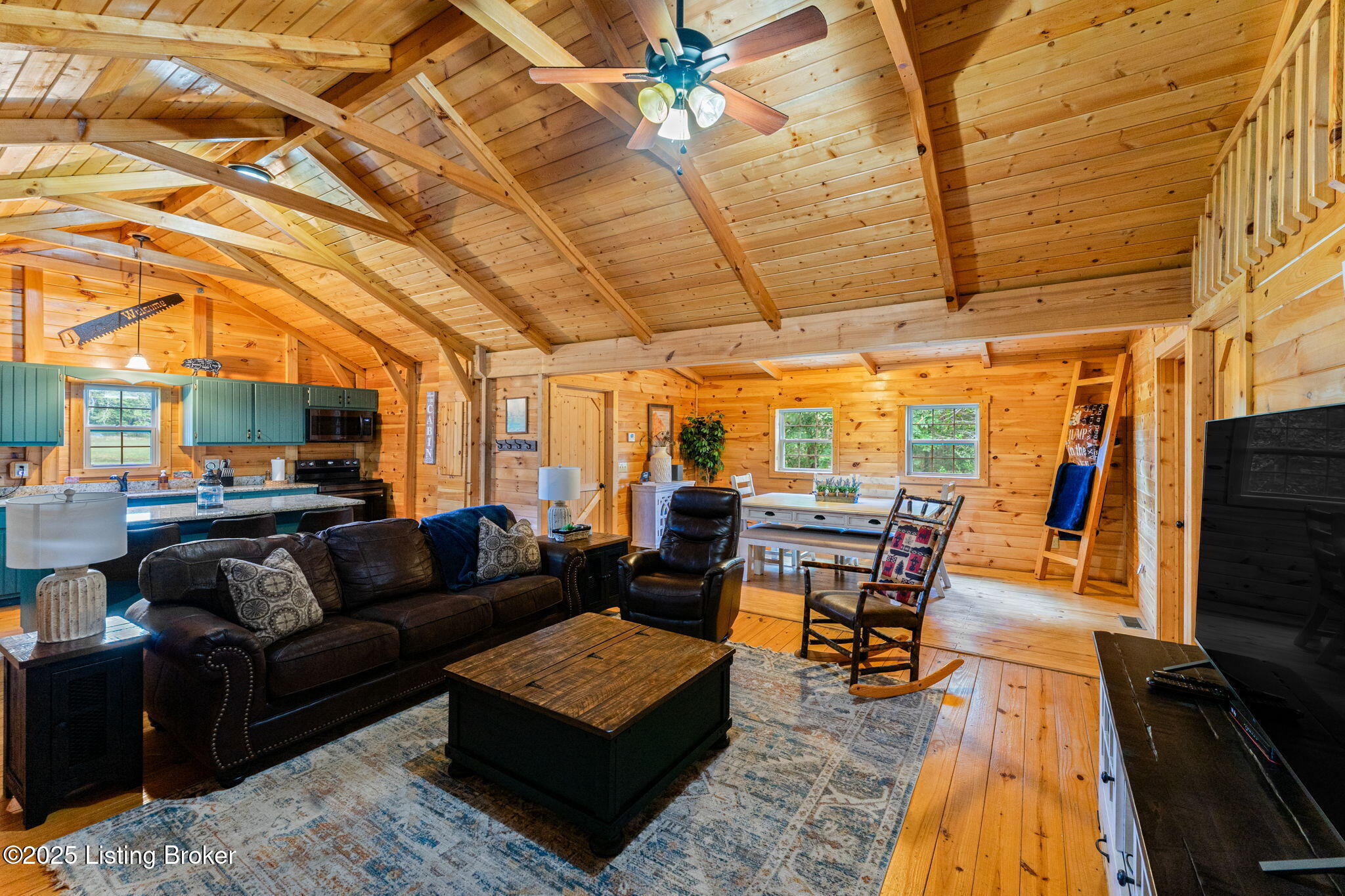 303 Payton Hollow Rd