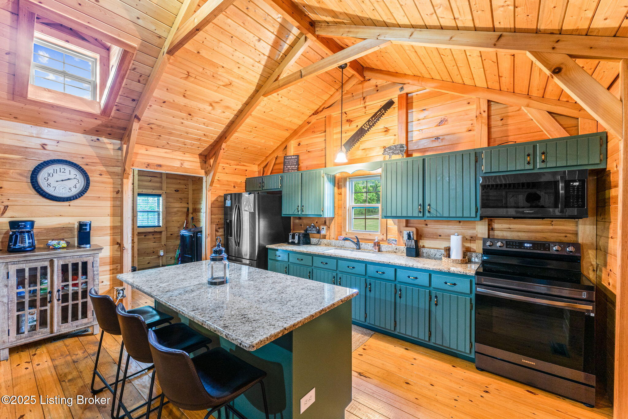 303 Payton Hollow Rd