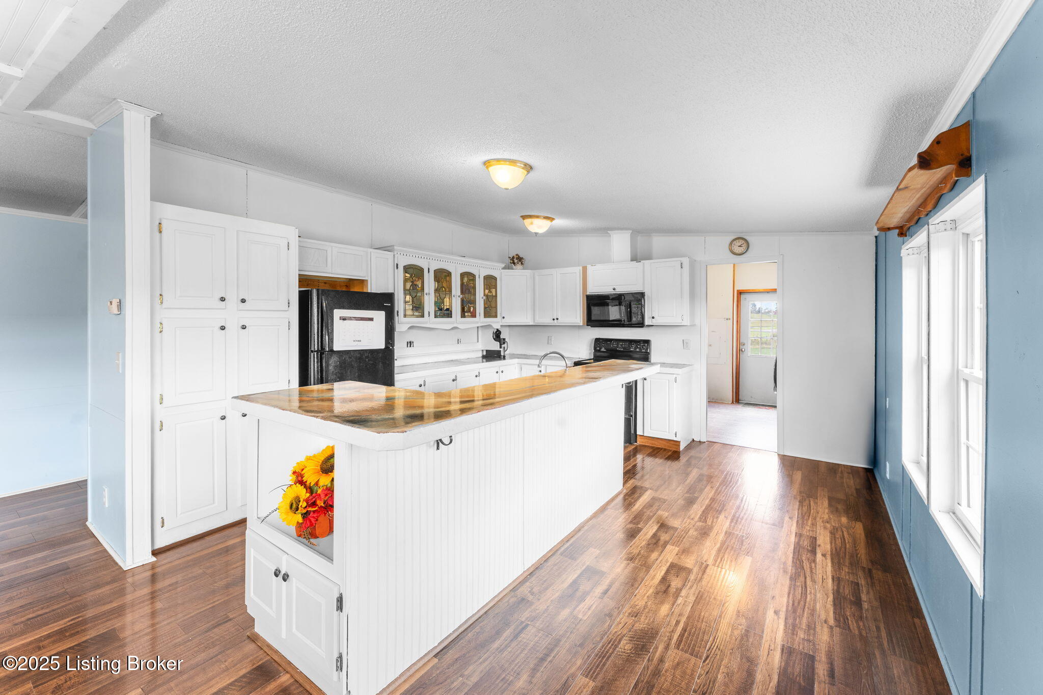 1690 Segal Rd