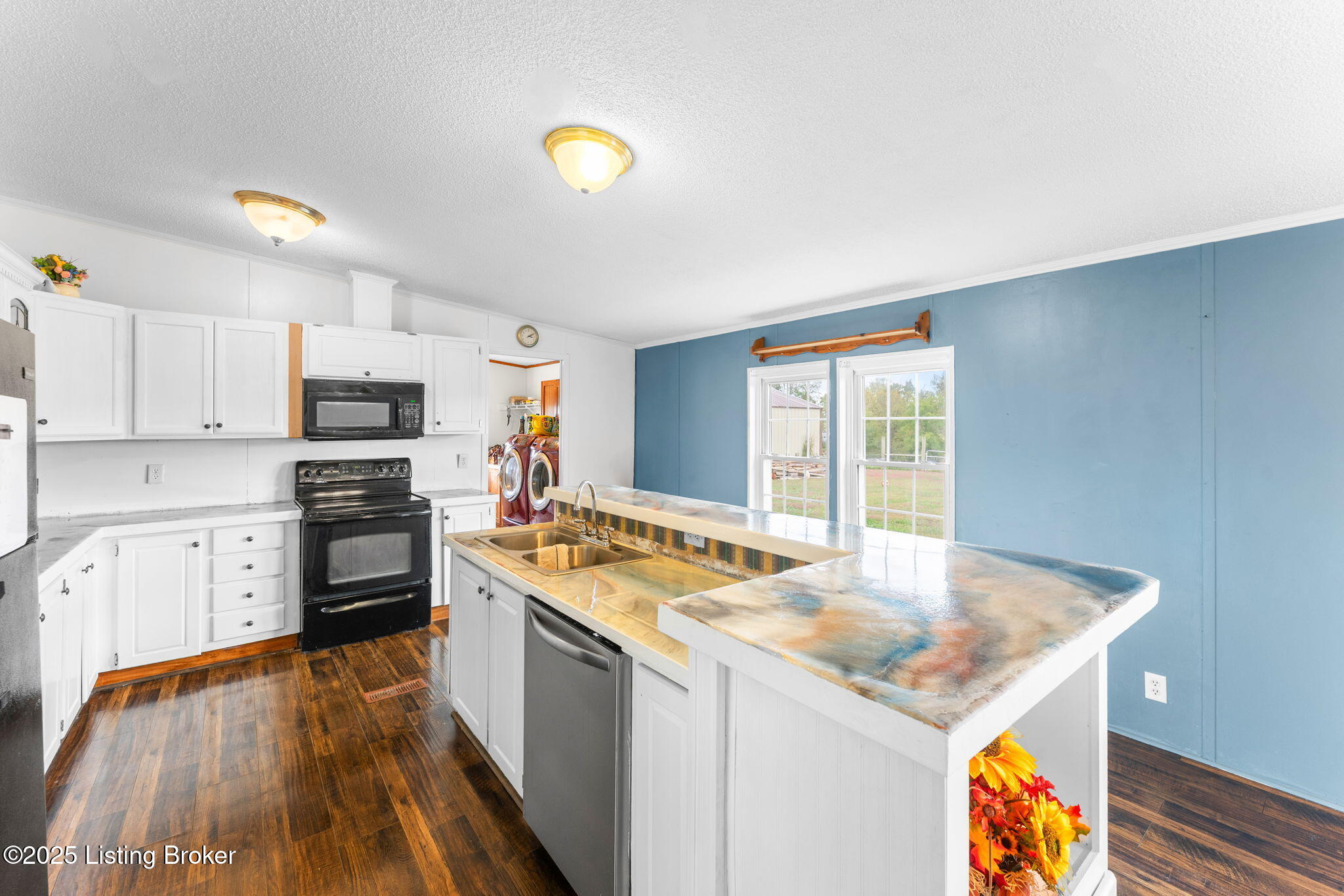 1690 Segal Rd