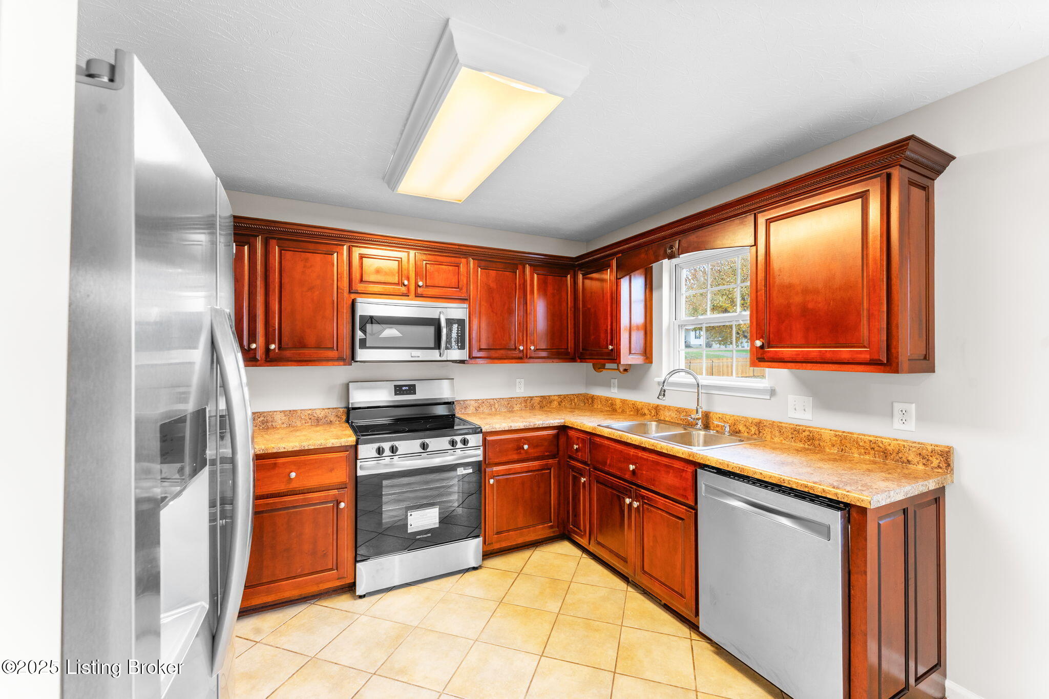 1201 Salem Cir