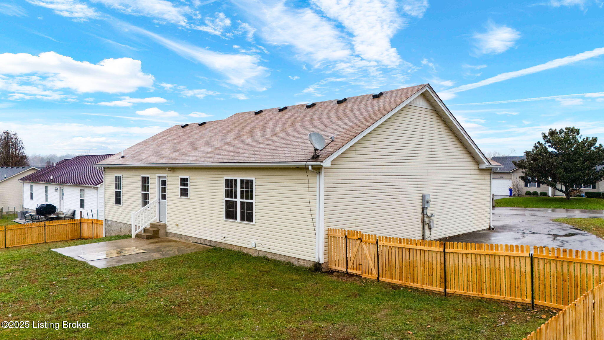 1201 Salem Cir