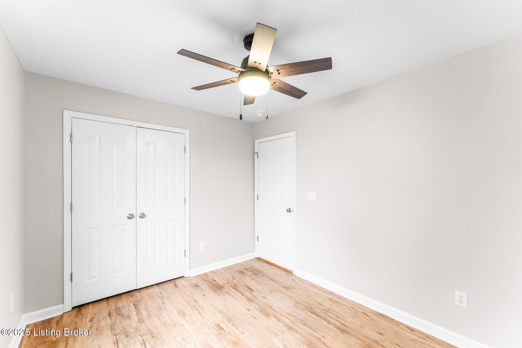 1201 Salem Cir