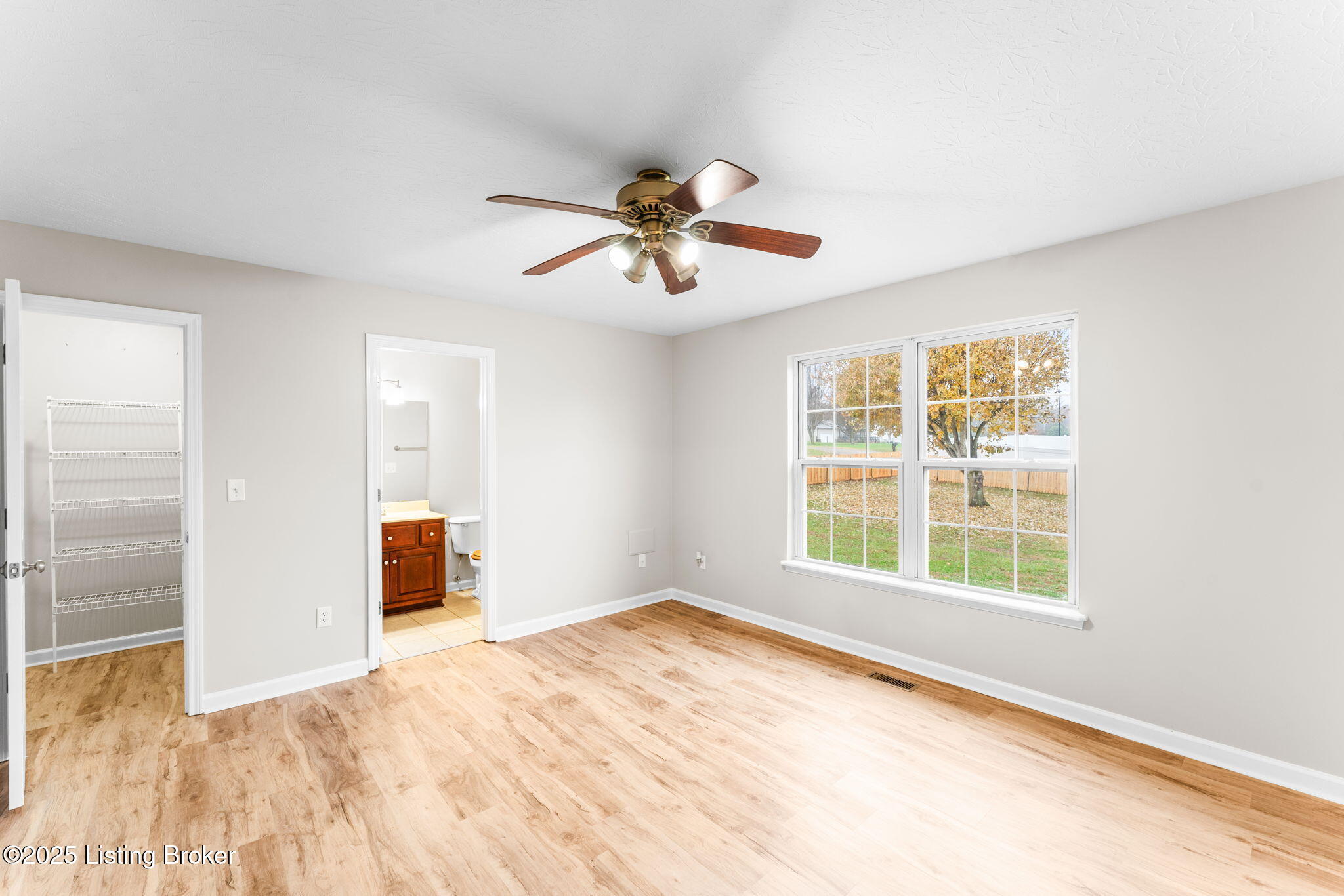 1201 Salem Cir