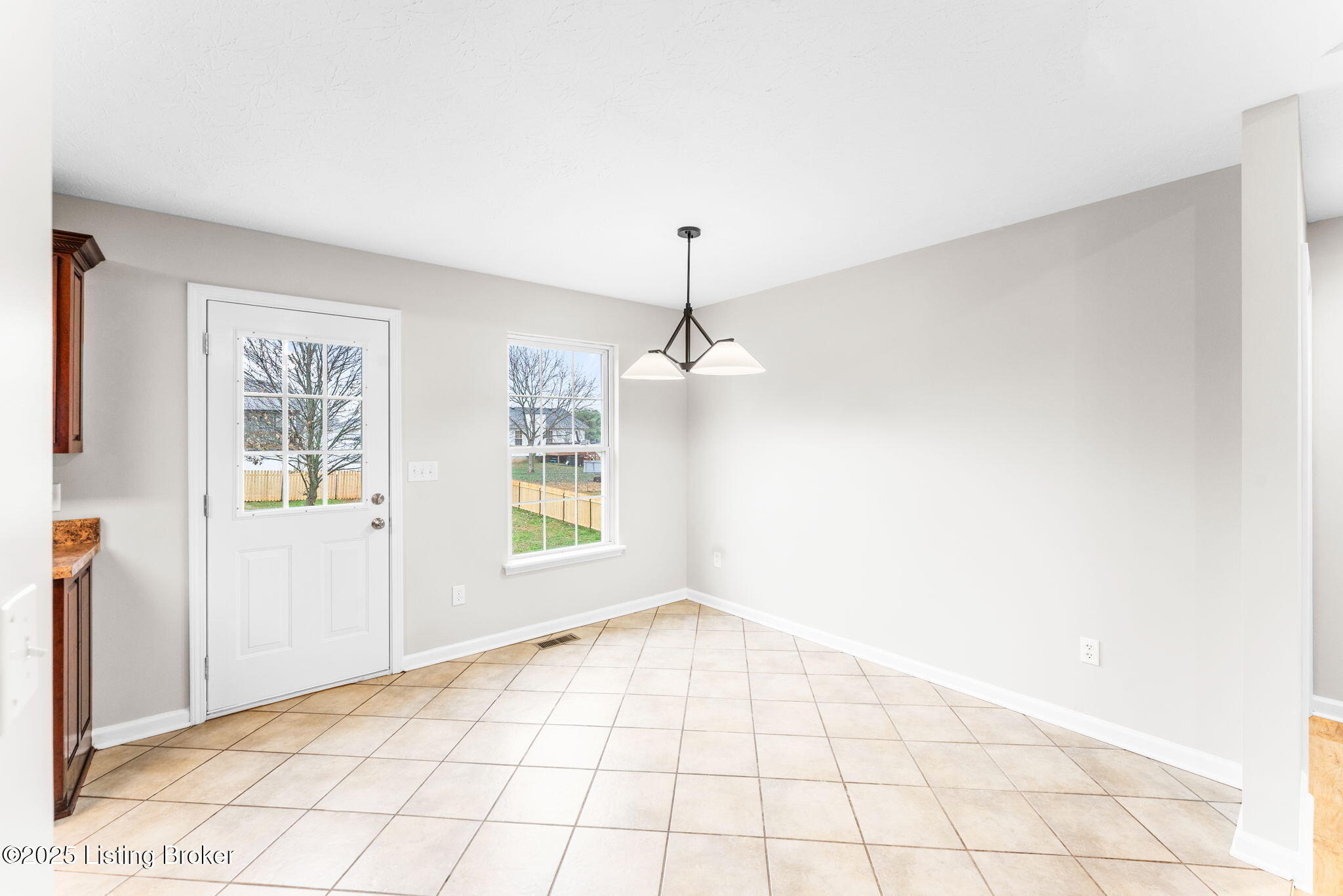 1201 Salem Cir