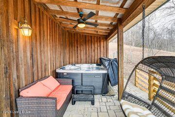 369 Reynolds Rd