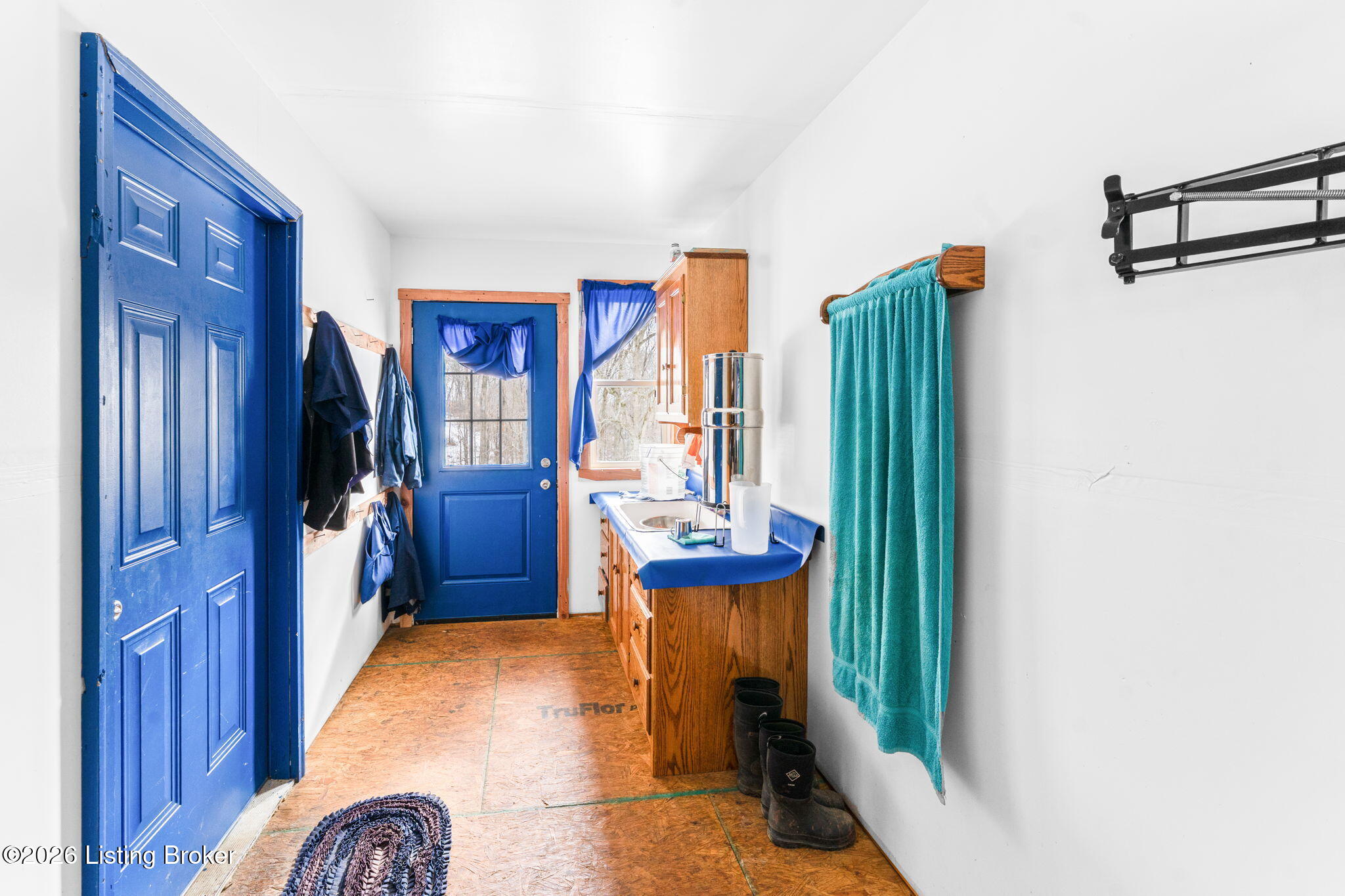 280 Beckton-Rocky Hill Rd