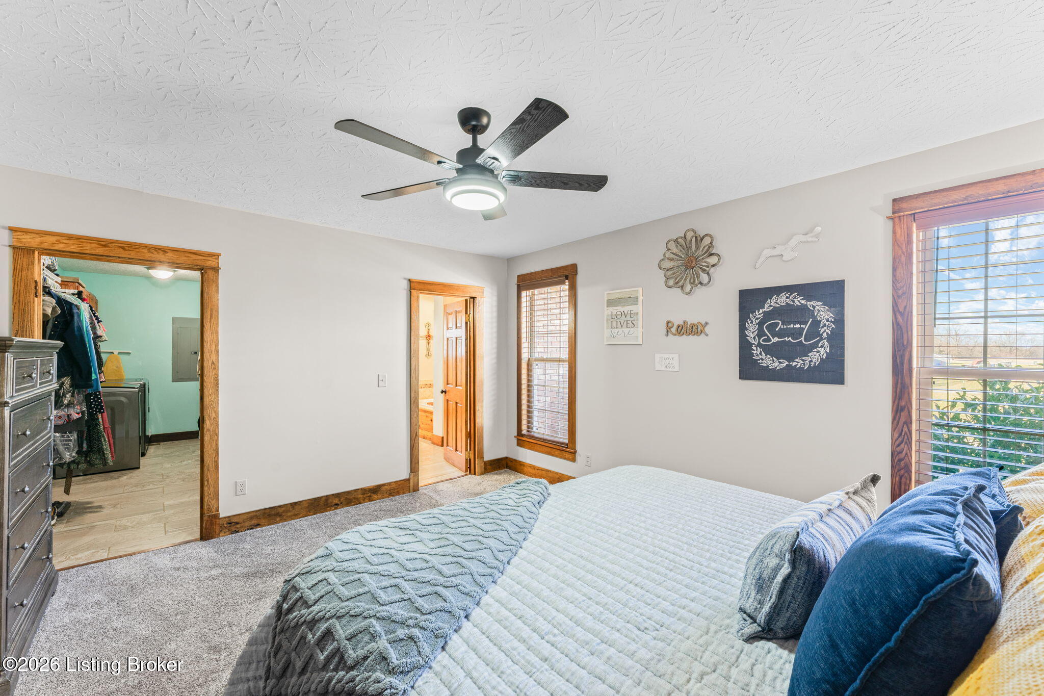 1109A Halifax Rd